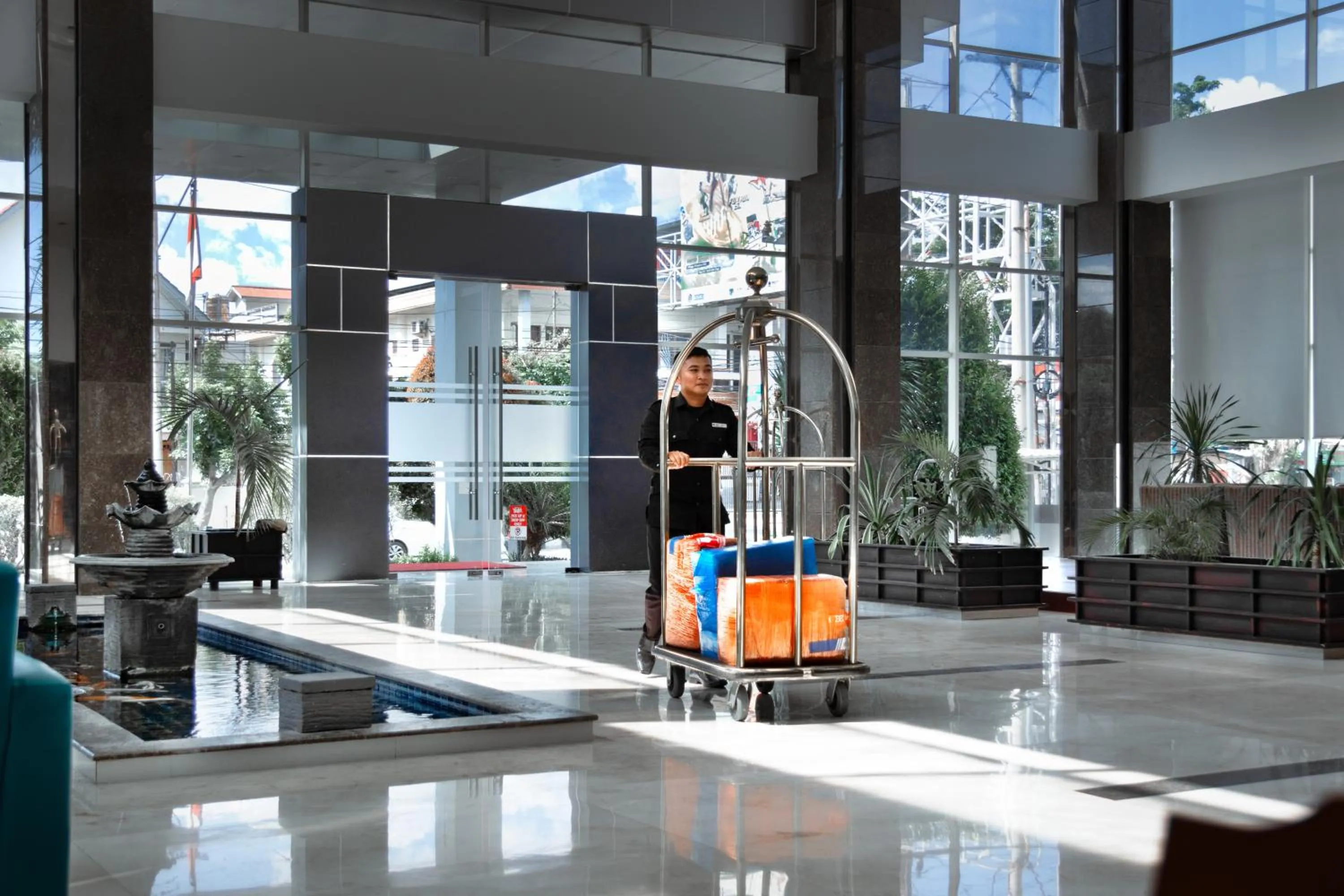 concierge in Best Western Plus Coco Palu