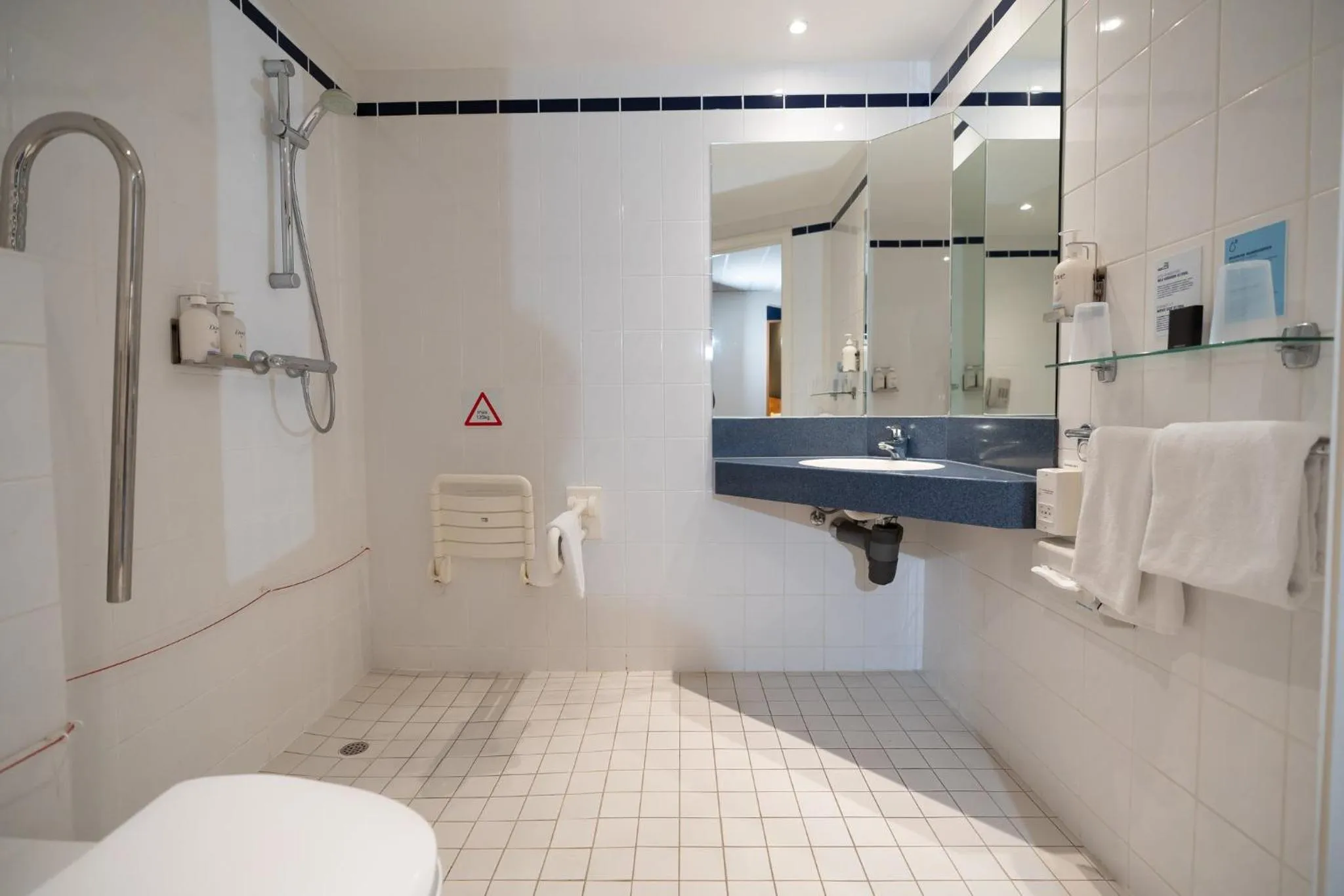 Photo of the whole room in Holiday Inn Express Hasselt by IHG