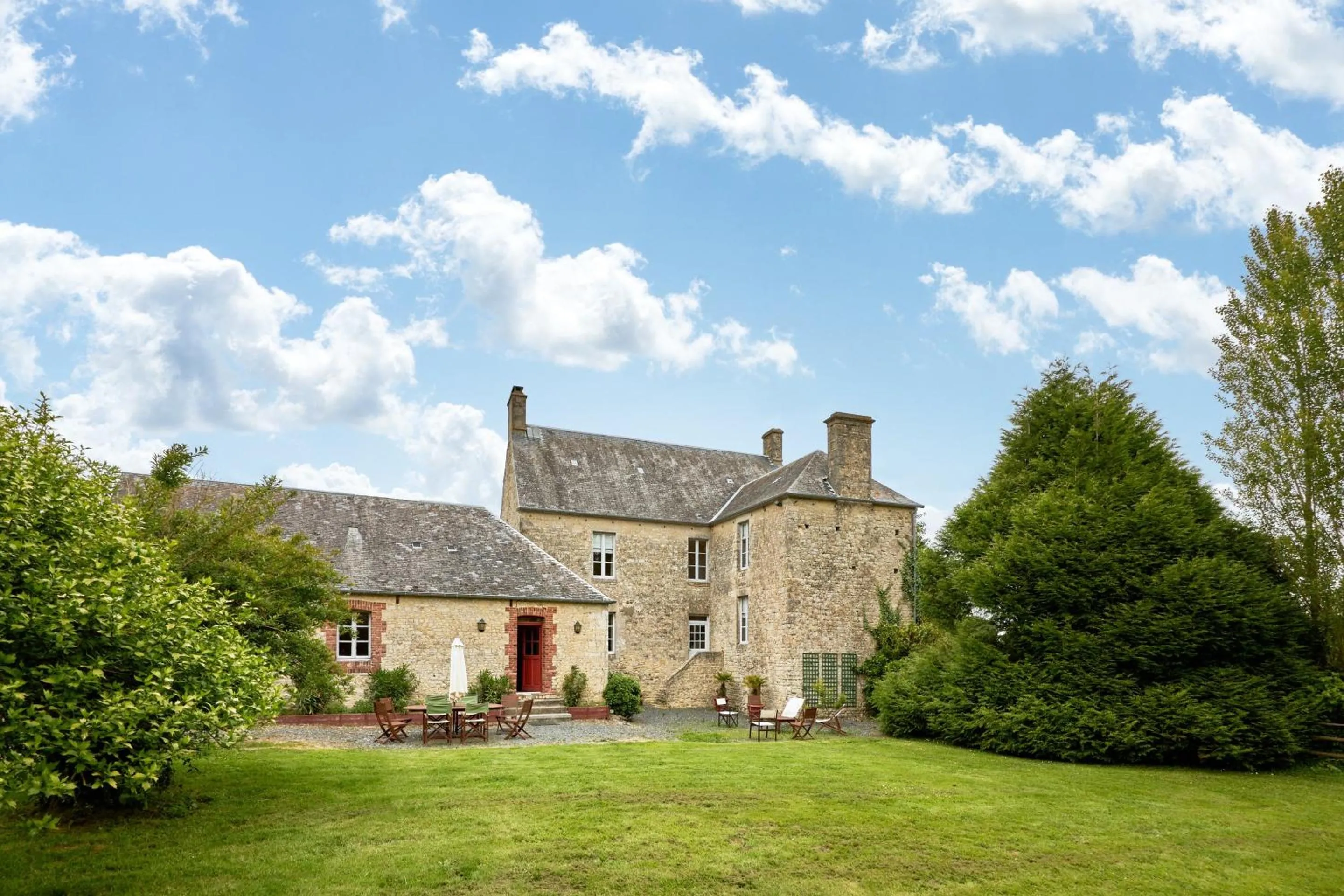 Property building in MANOIR du QUESNAY