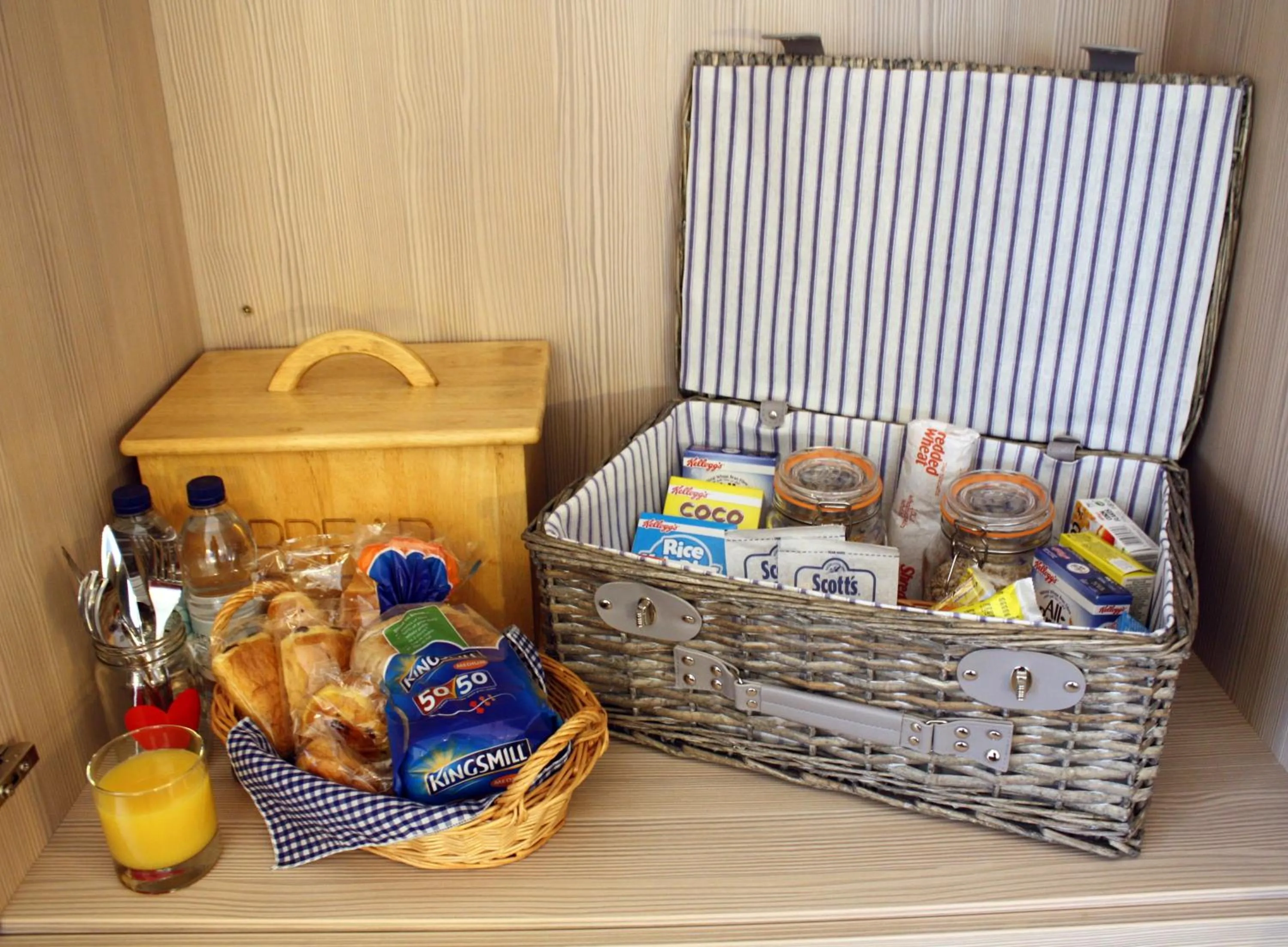 Continental breakfast in Riverside House