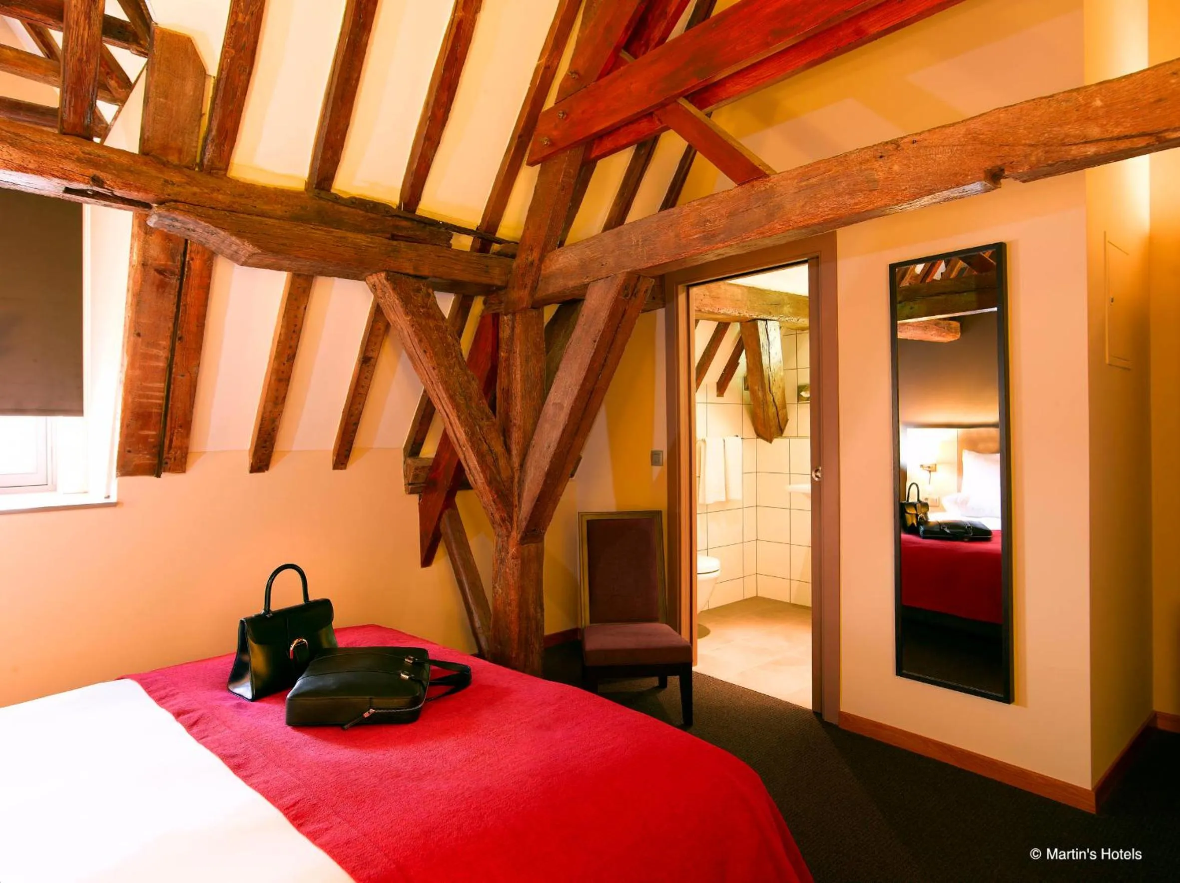 Photo of the whole room, Bed in Martin's Brugge