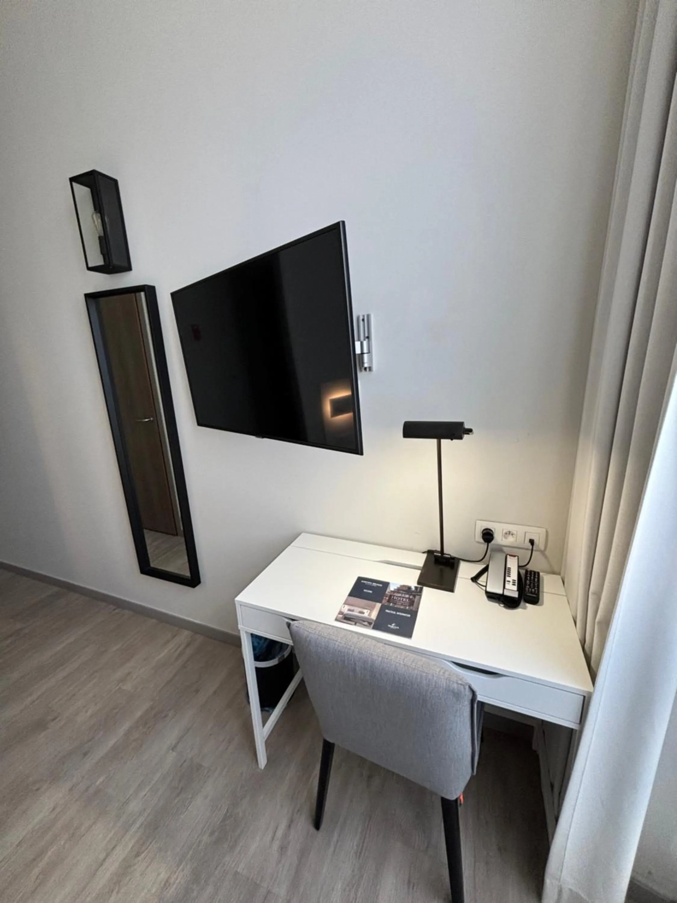 TV and multimedia in Martin's Brugge