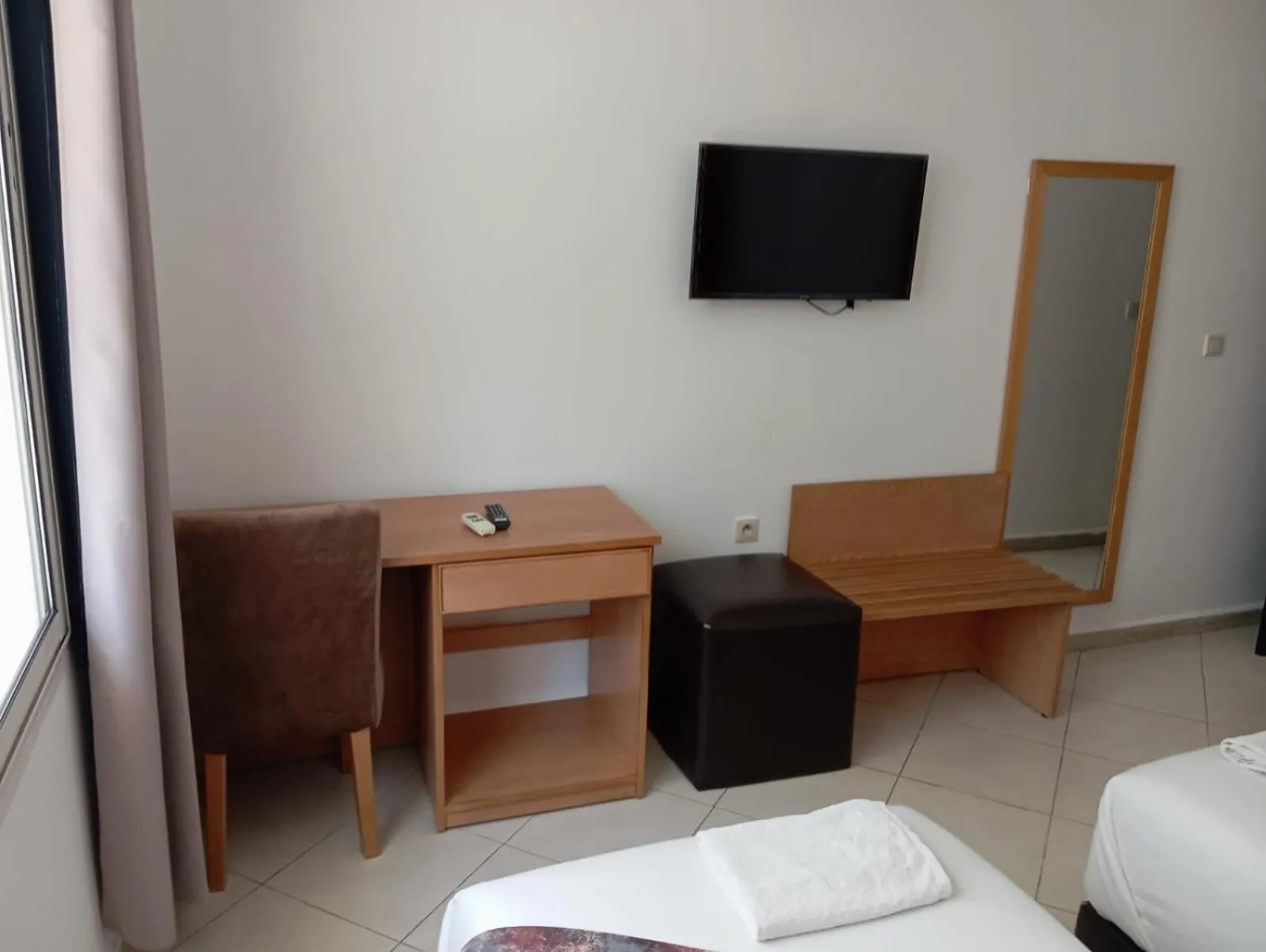 Photo of the whole room, Bed in Hotel Miramar