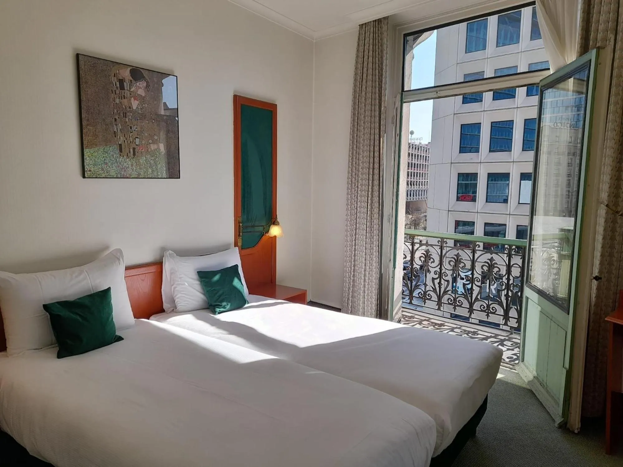 Bed in Hotel Le Dome