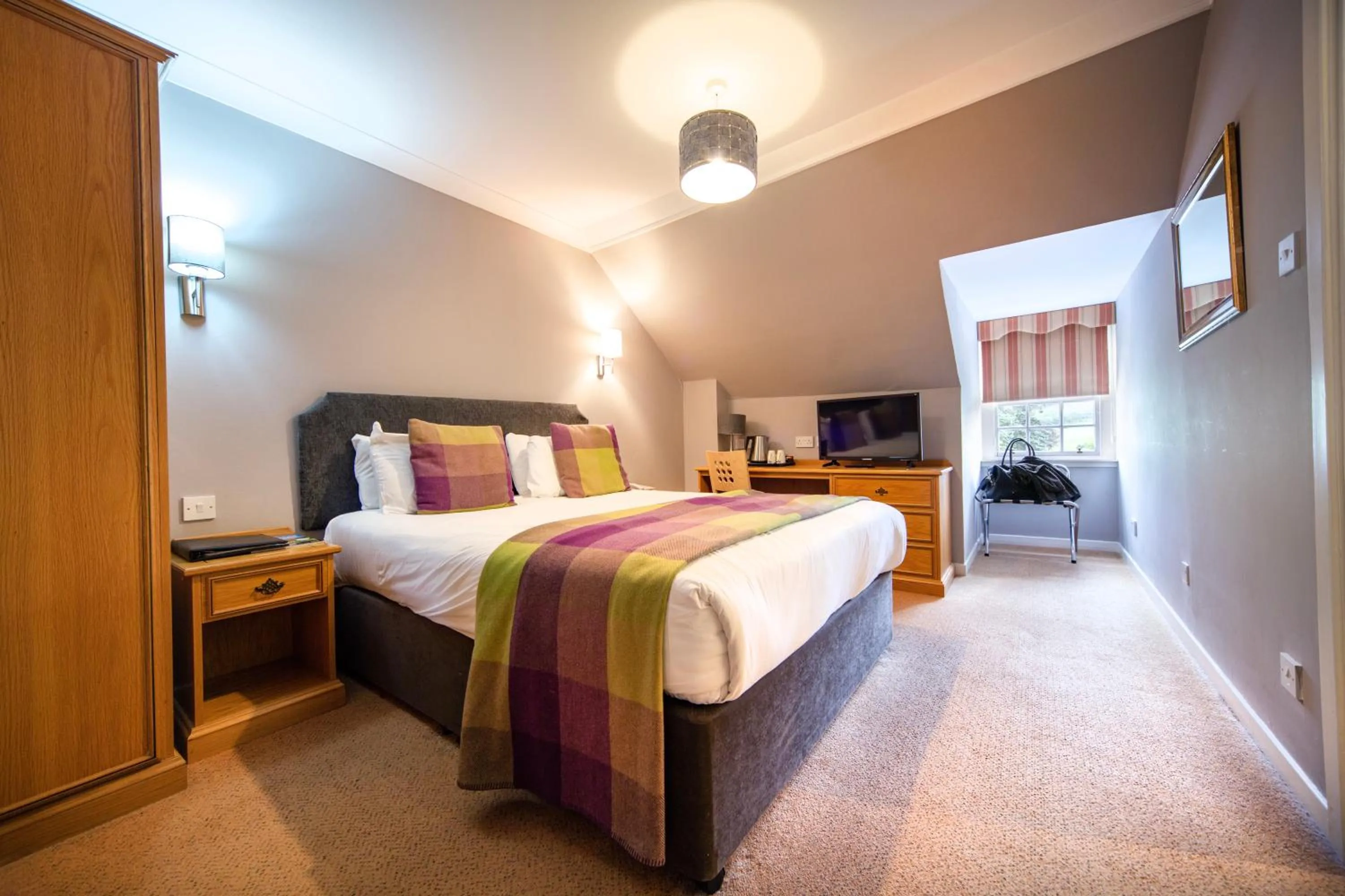 Bedroom, Bed in Barony Castle Hotel