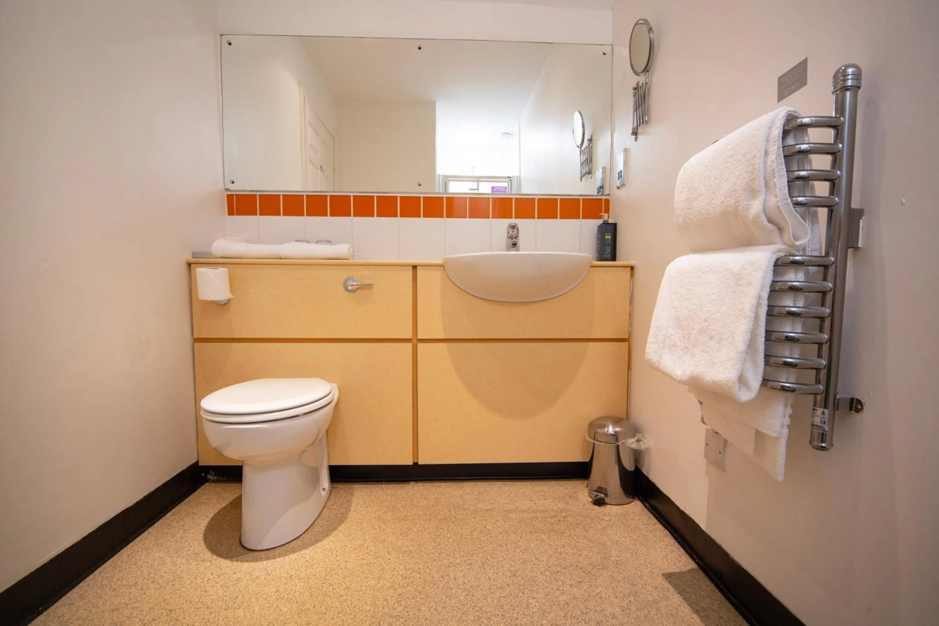 Bathroom in Barony Castle Hotel