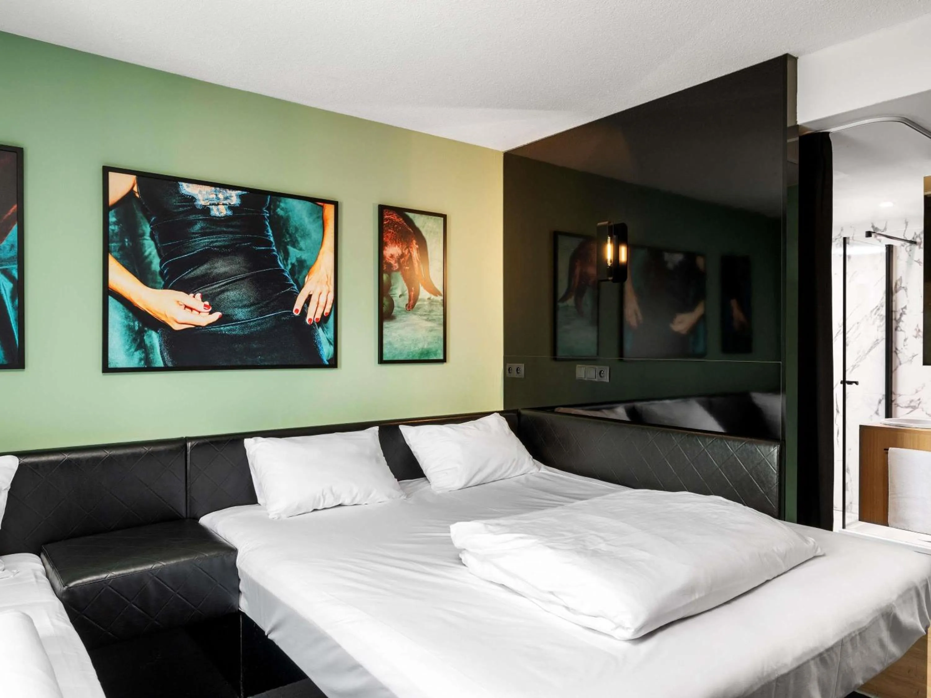 Bedroom, Bed in ibis Styles Hasselt City Centre