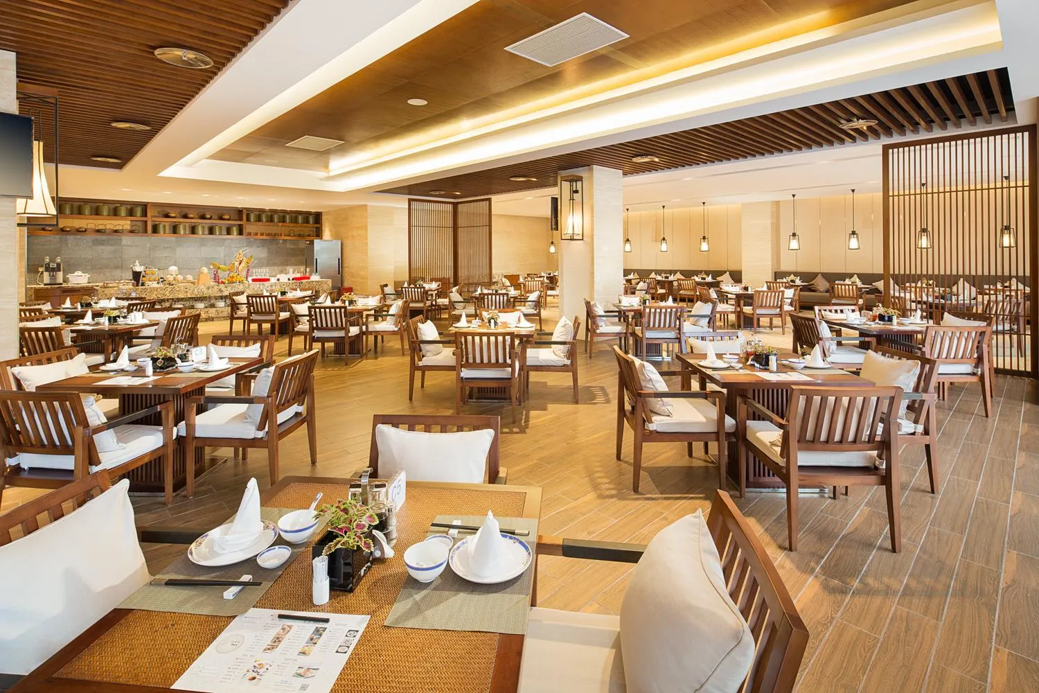Restaurant/places to eat in Wyndham Grand Plaza Royale Wenchang