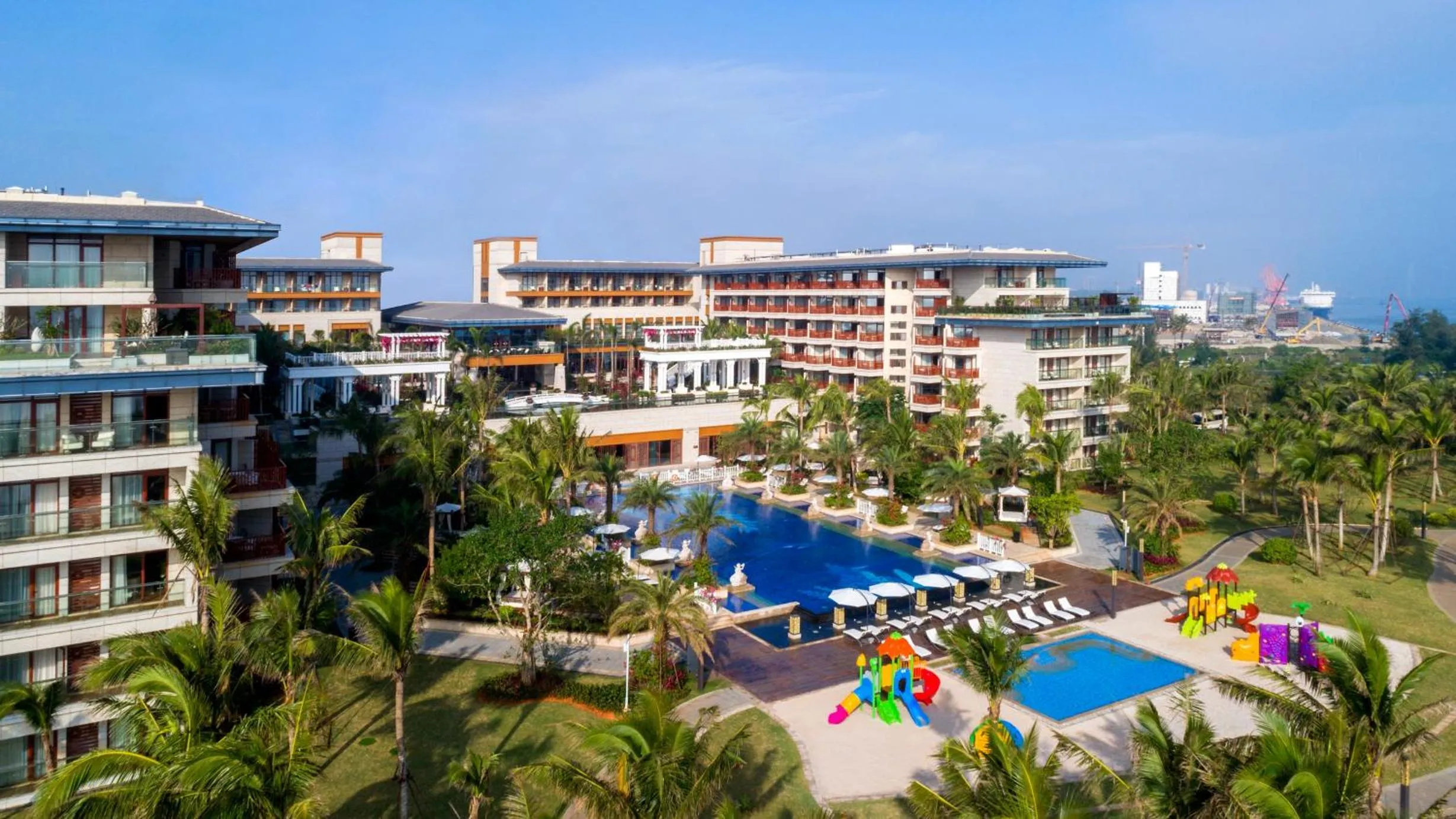 Property building in Wyndham Grand Plaza Royale Wenchang