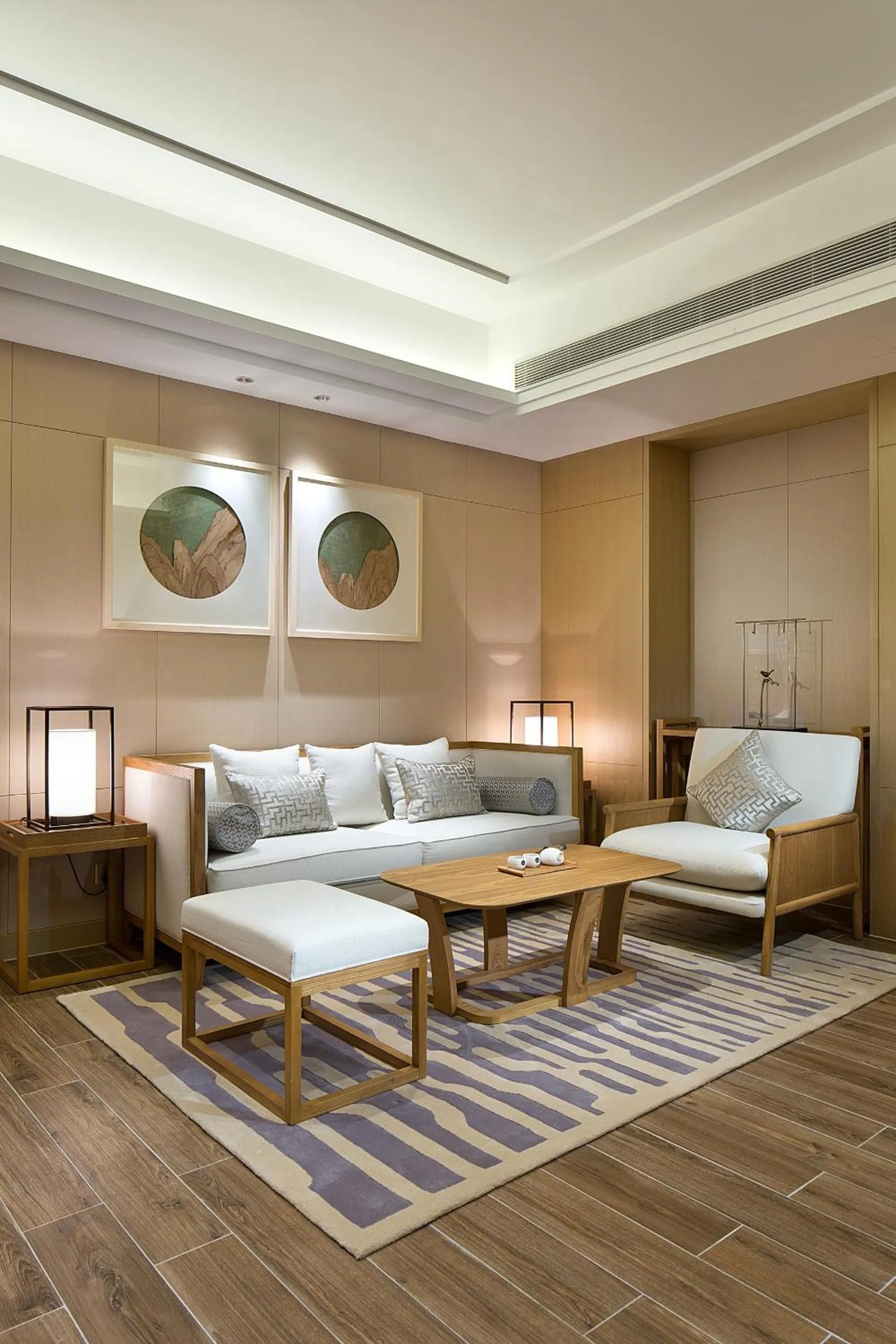 Living room in Wyndham Grand Plaza Royale Wenchang