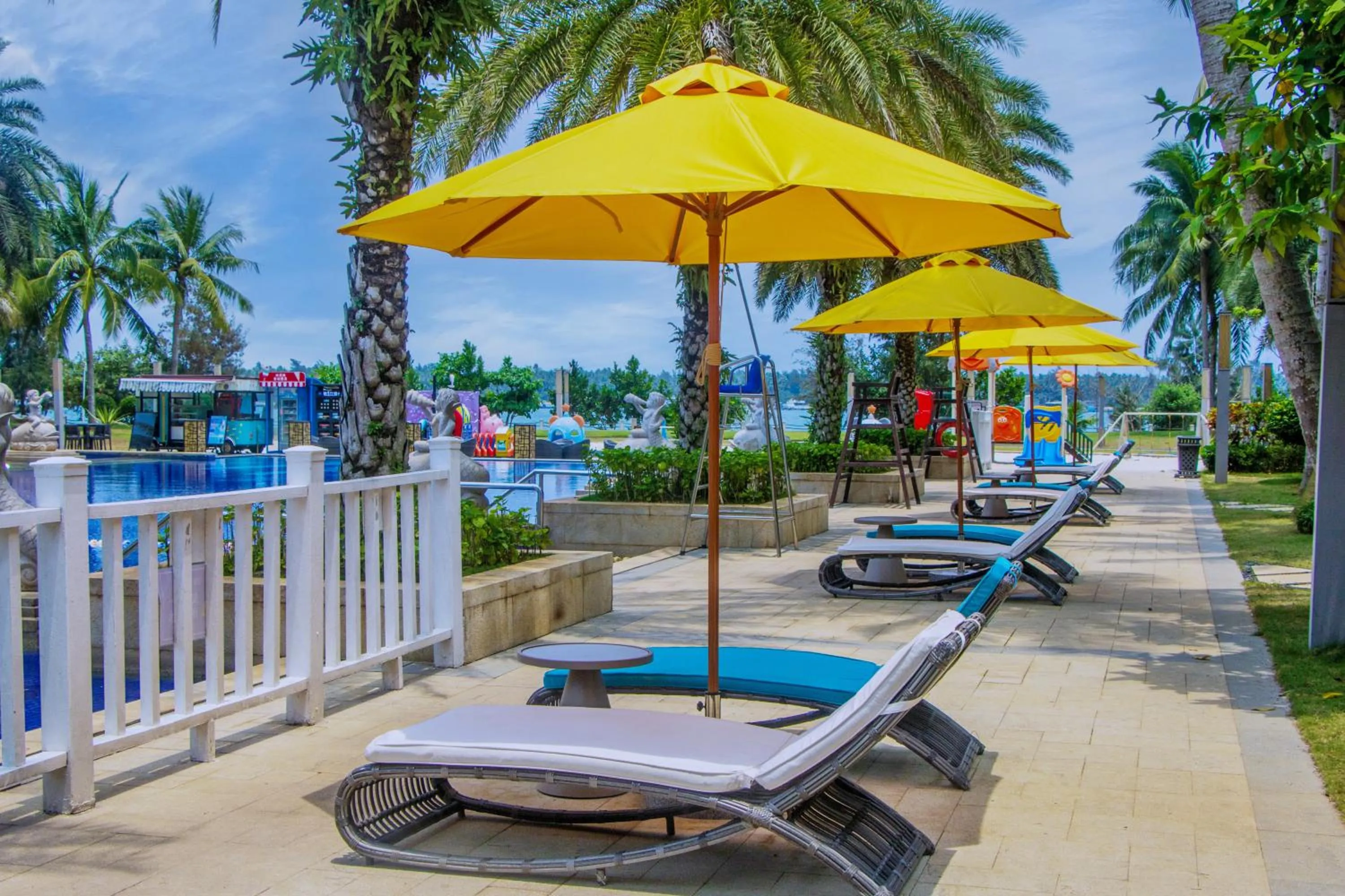 Spring in Wyndham Grand Plaza Royale Wenchang