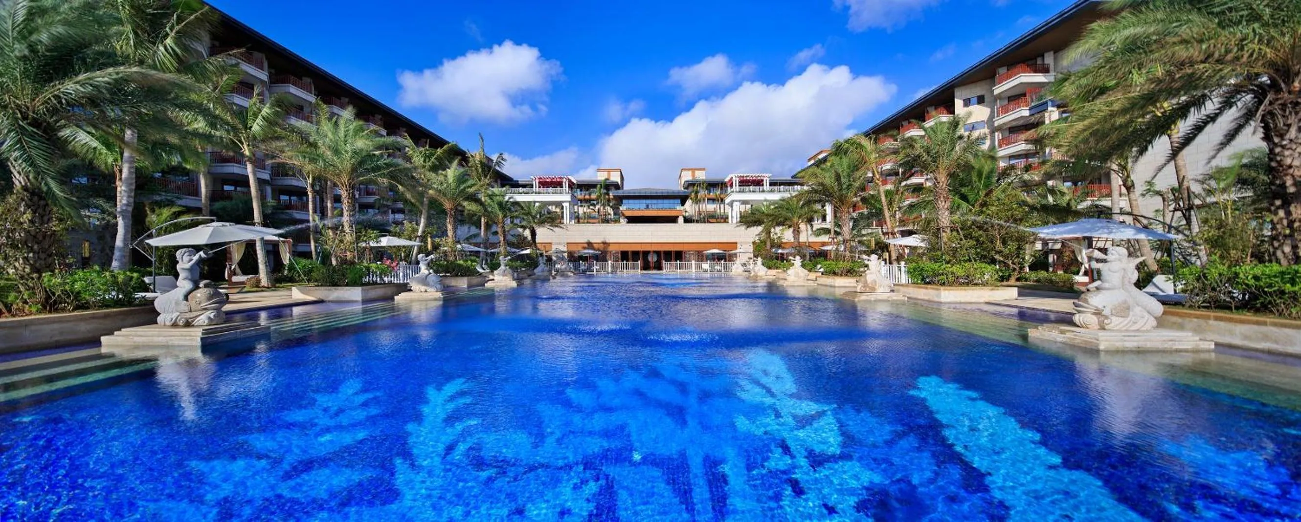 Property building in Wyndham Grand Plaza Royale Wenchang