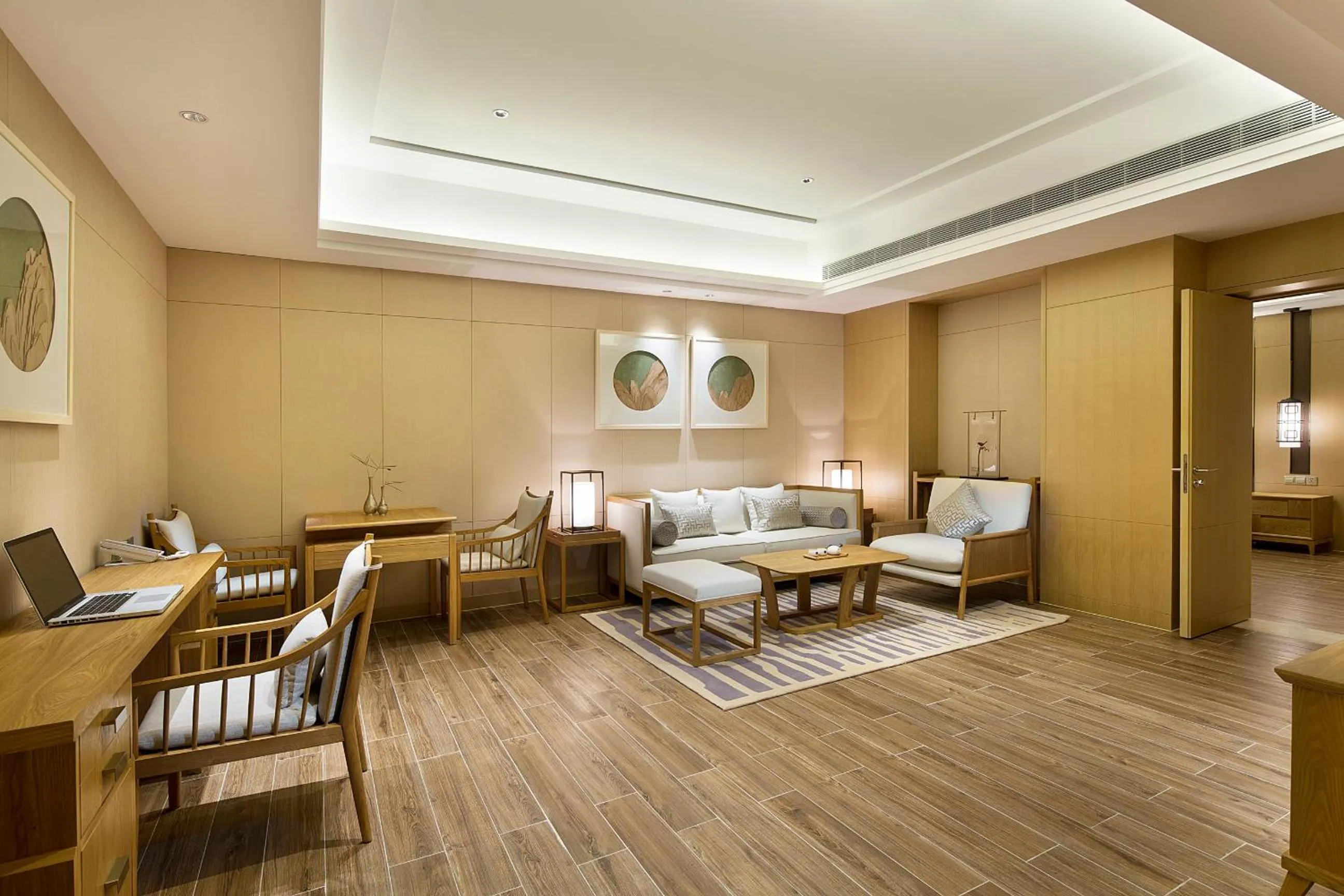 Decorative detail in Wyndham Grand Plaza Royale Wenchang