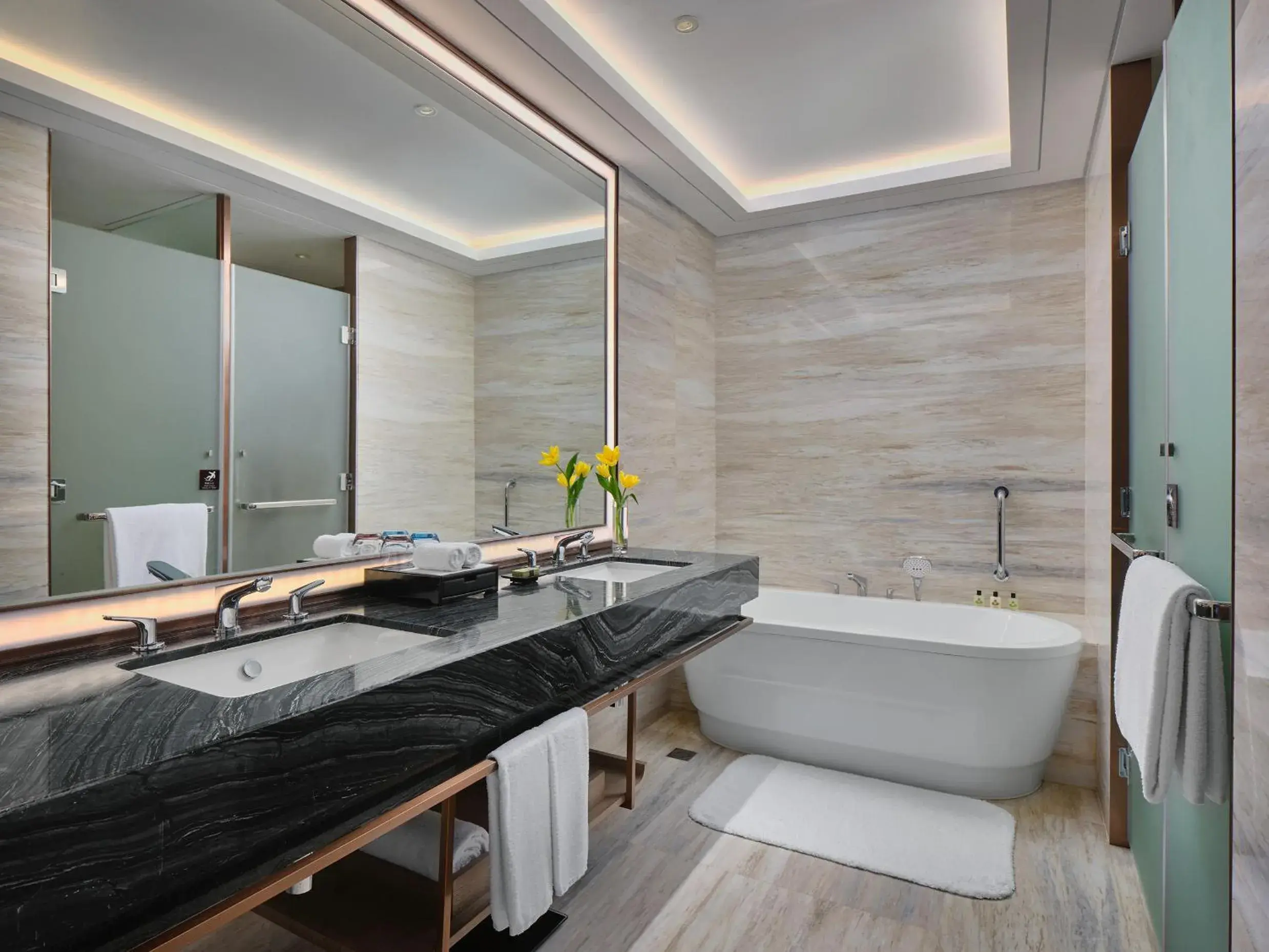 Classic Room in InterContinental Xiamen by IHG Classic Room in InterContinental Xiamen by IHG