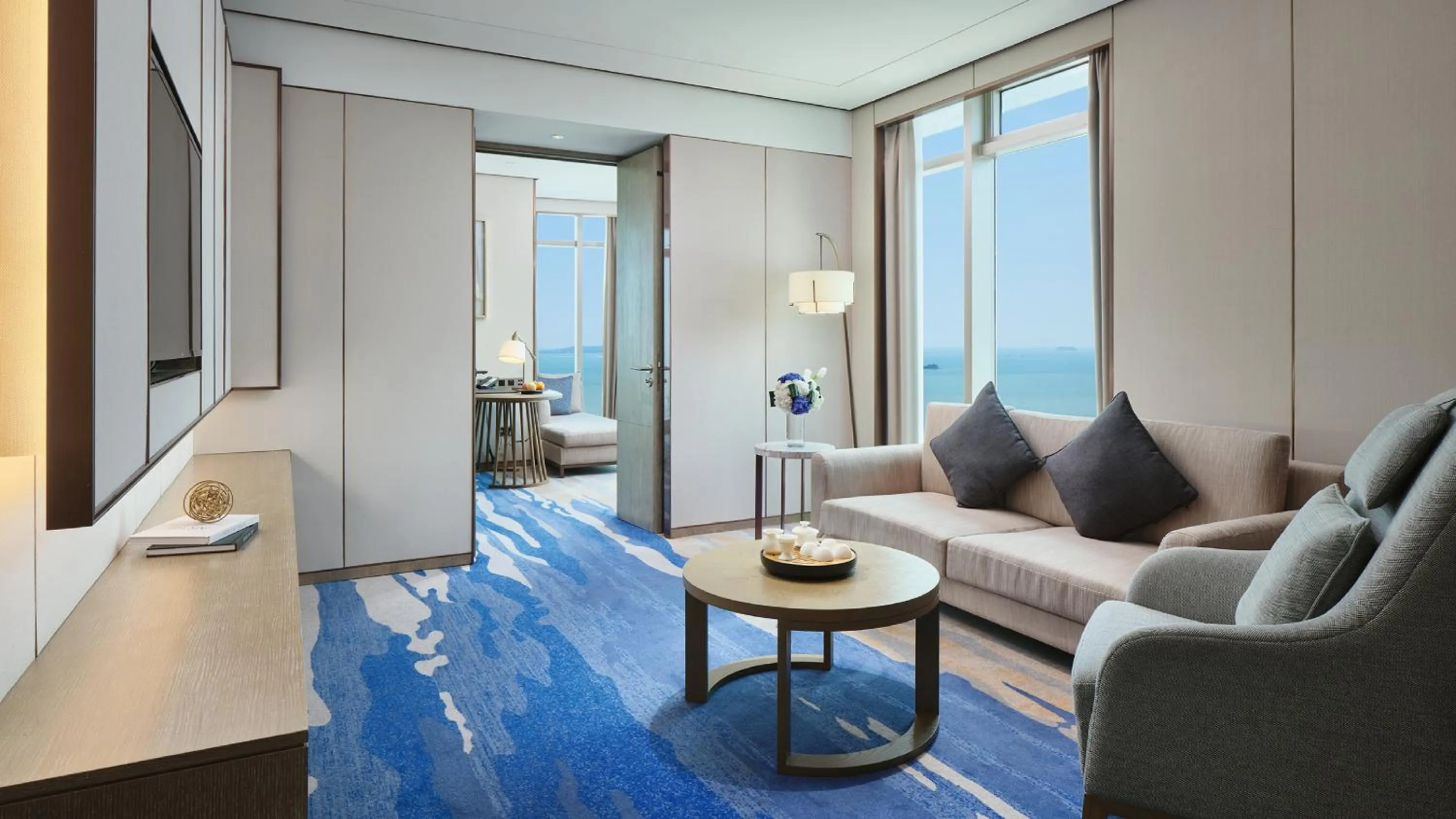 Photo of the whole room in InterContinental Xiamen by IHG