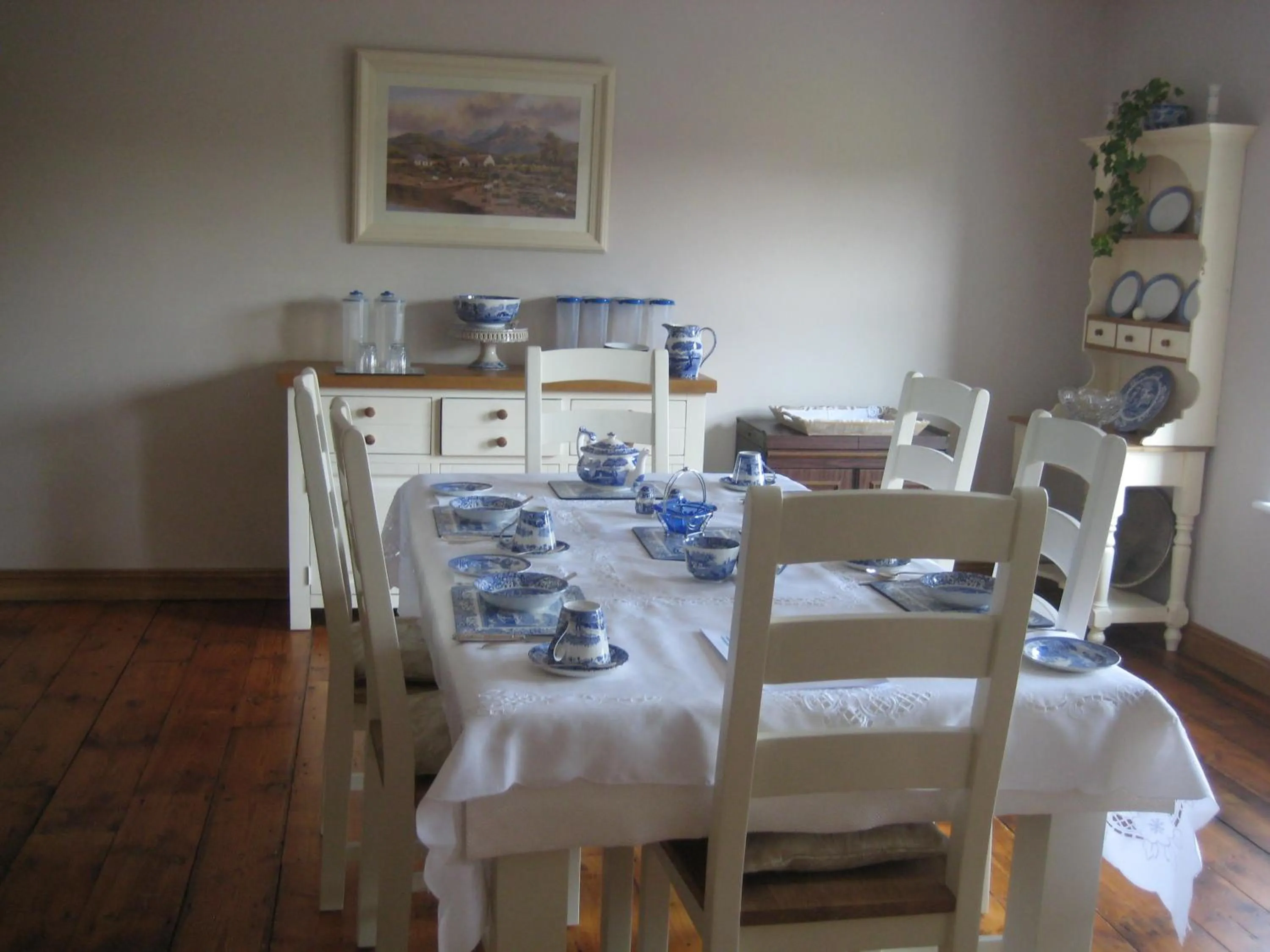 Dining area in Drumspittal House Guest Accomodation