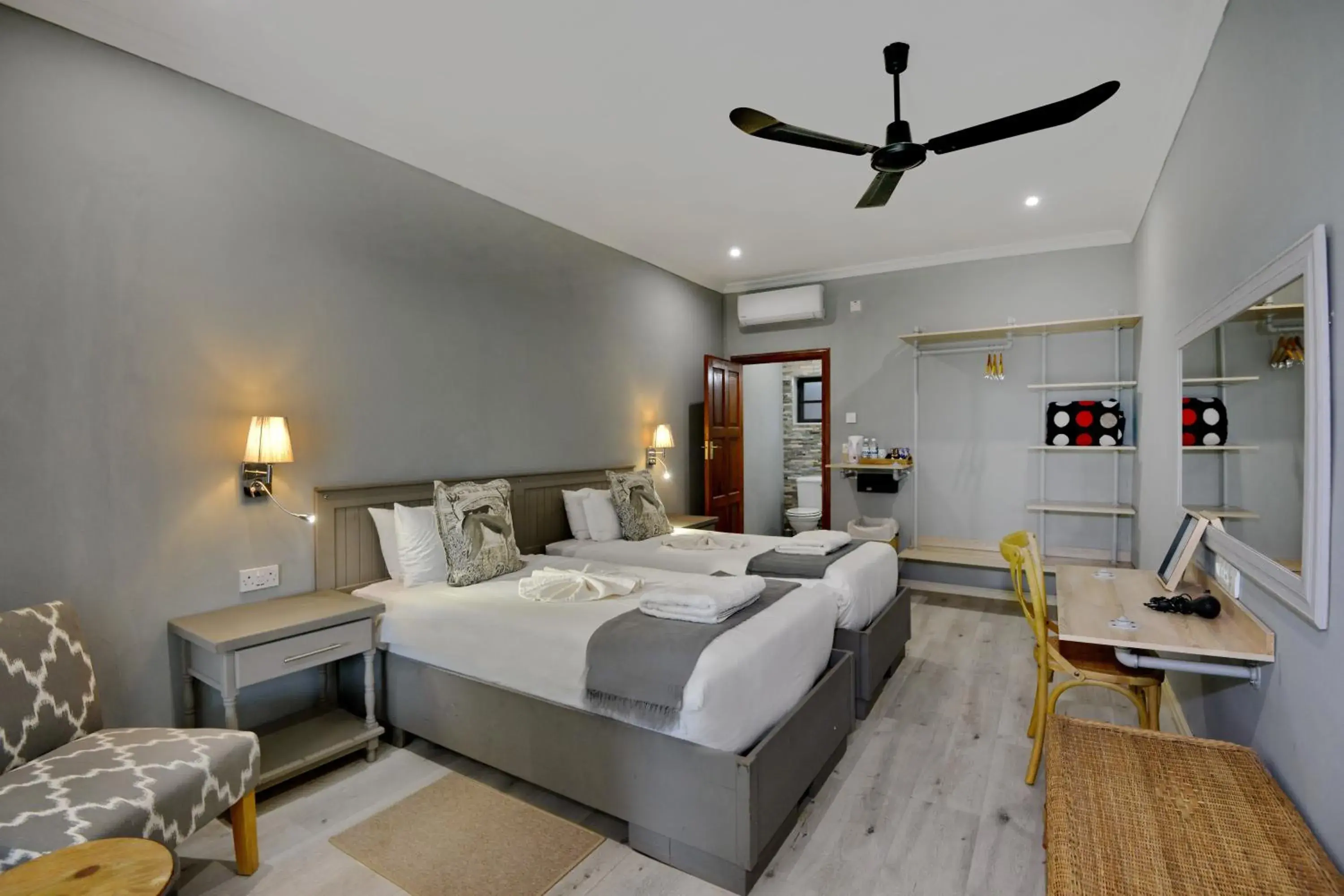 Twin Room in River View Lodge Twin Room in River View Lodge