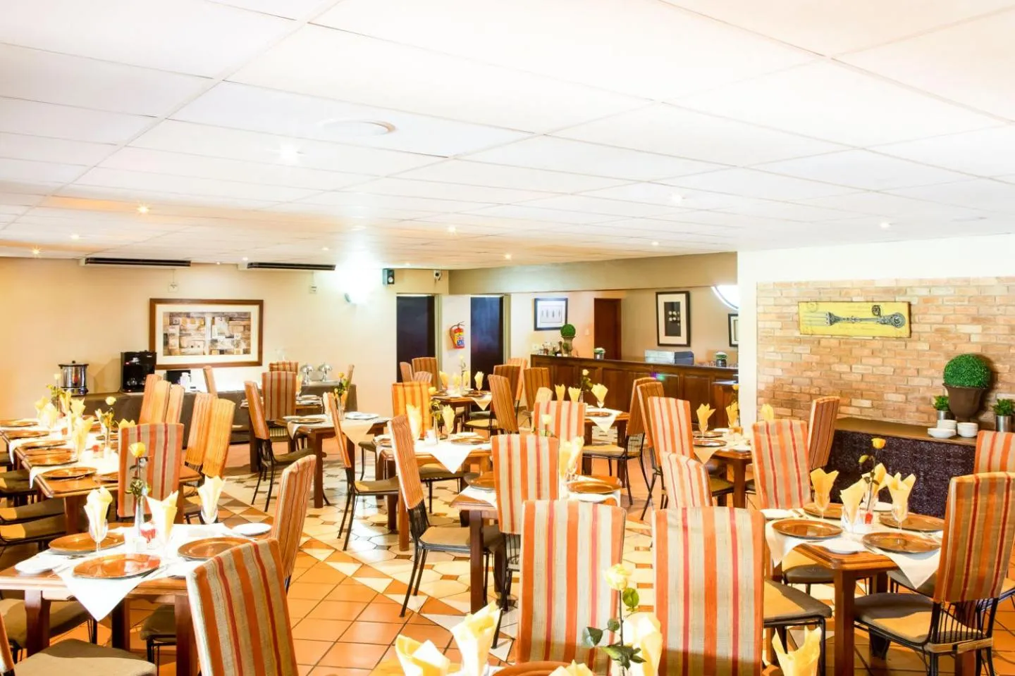 Restaurant/places to eat in Willows Garden Hotel Potchefstroom
