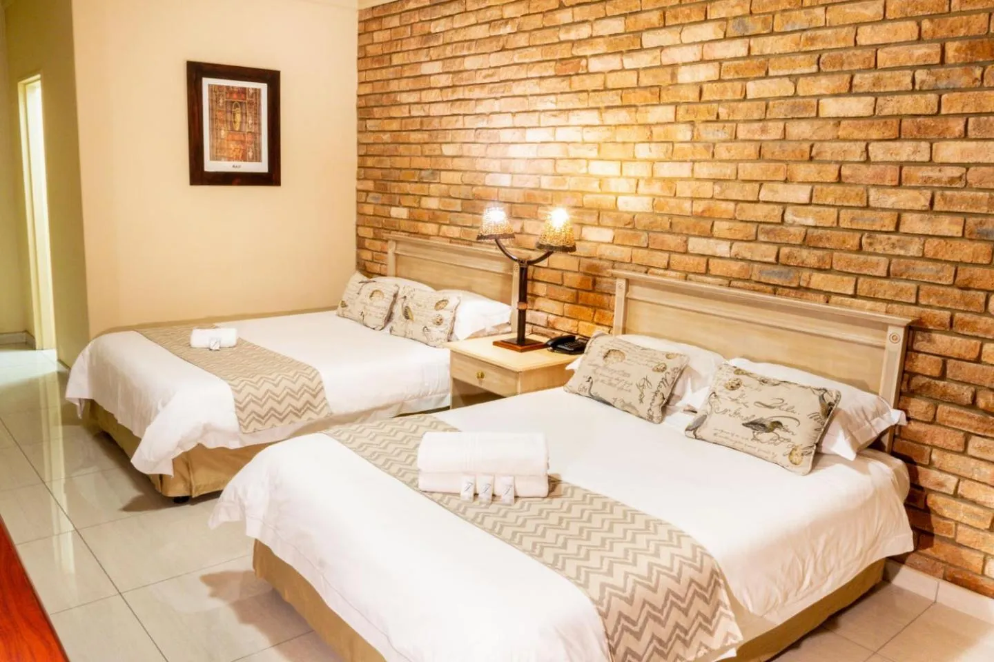 Bedroom, Bed in Willows Garden Hotel Potchefstroom