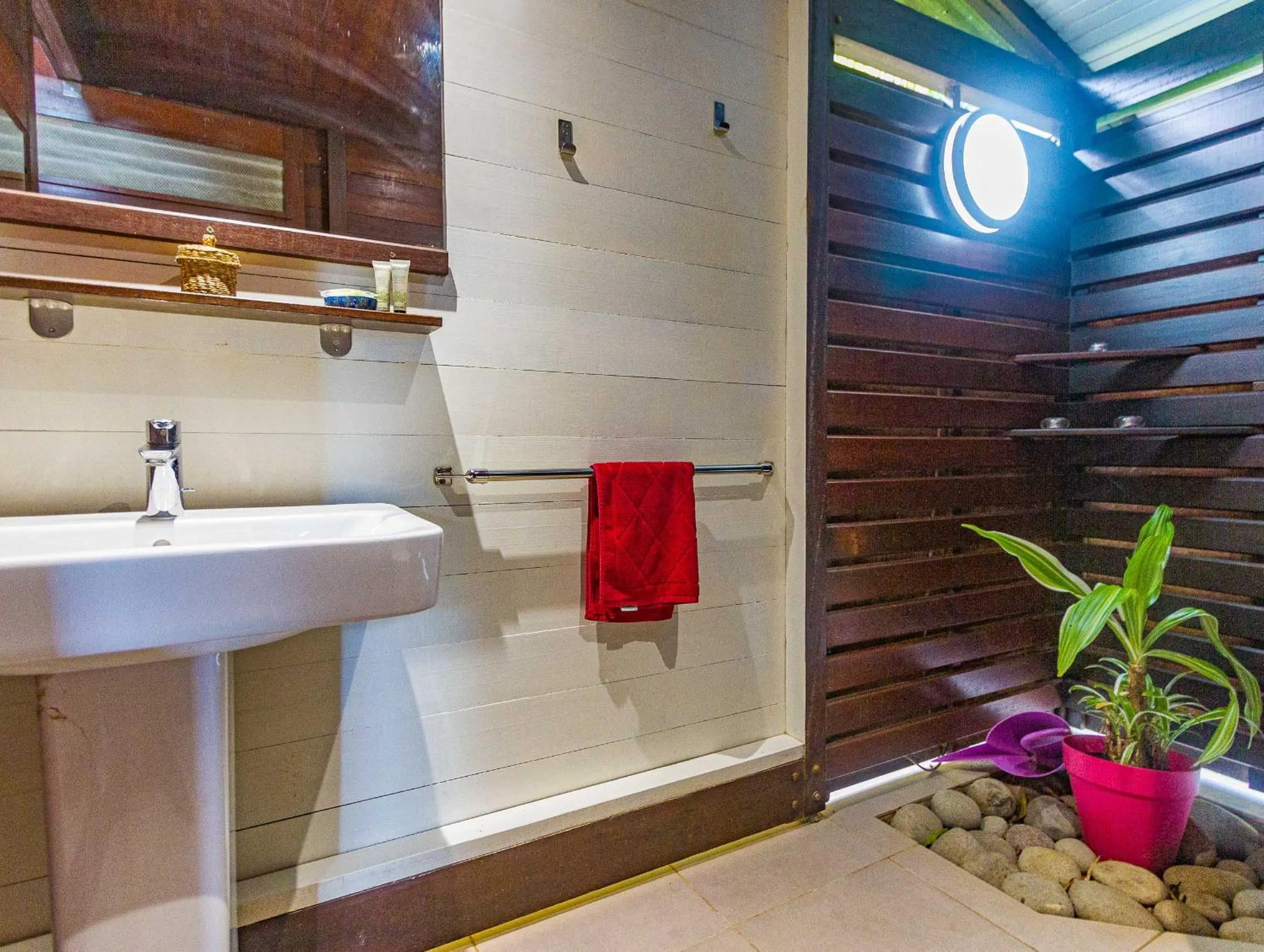 Bathroom in Piton Bungalows Ecolodges