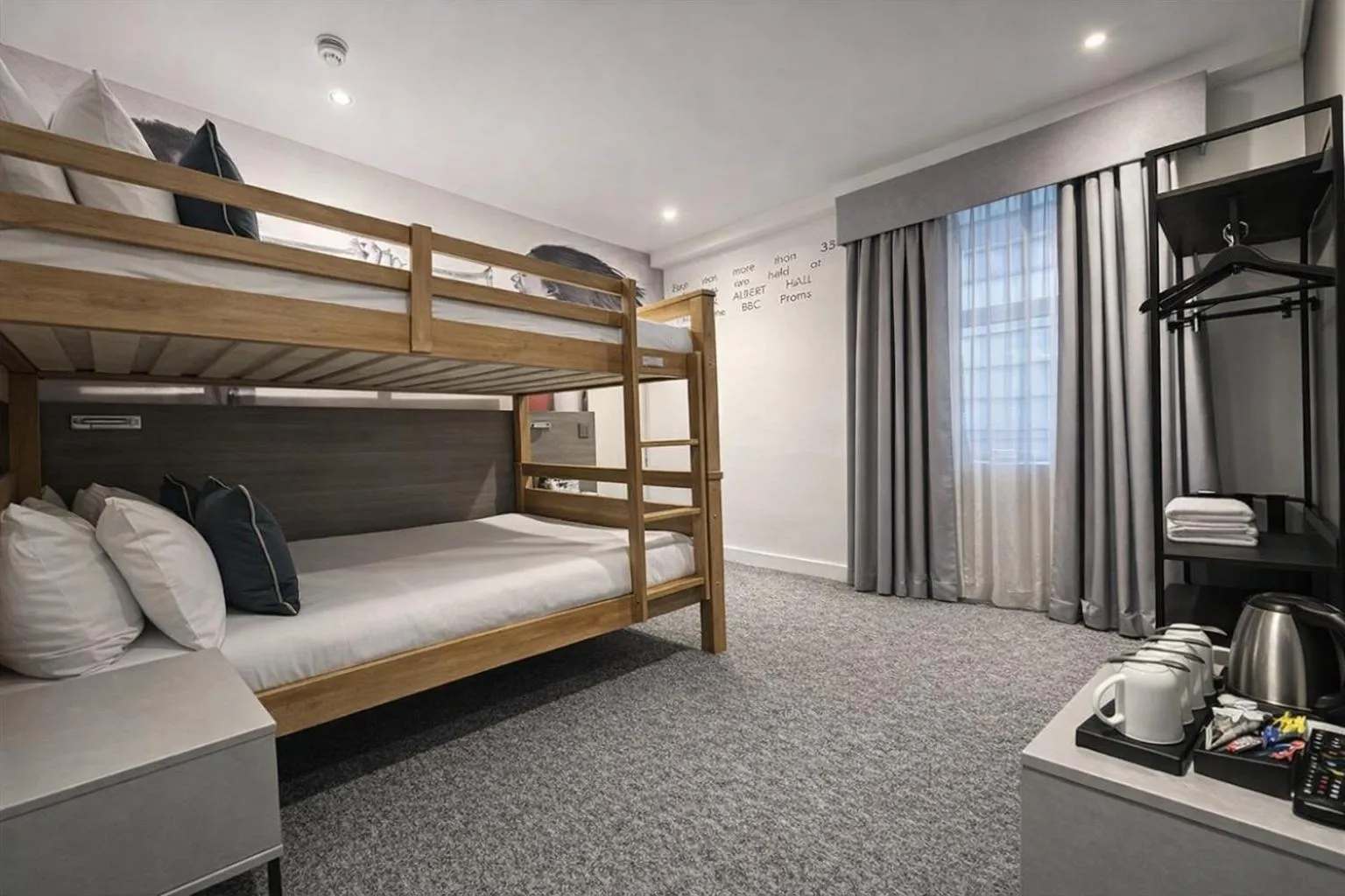 Bed in Heeton Concept Hotel - Kensington London