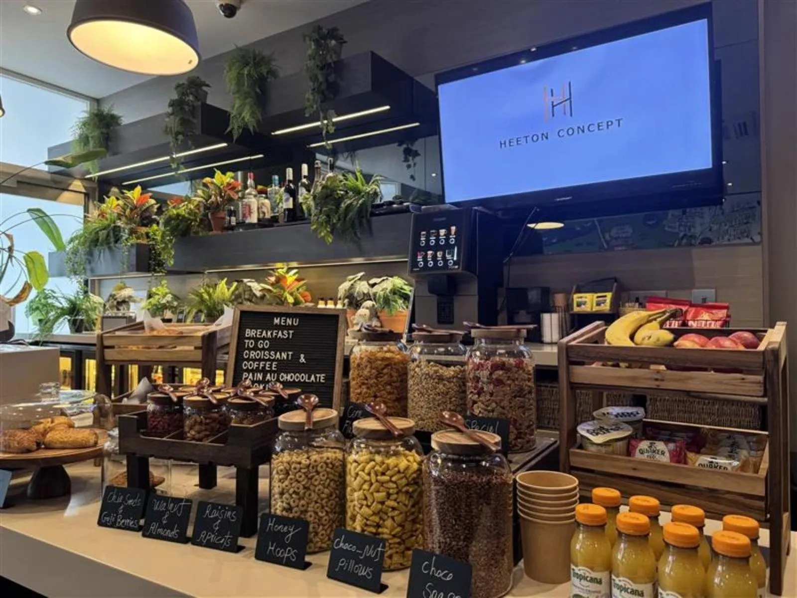 Breakfast in Heeton Concept Hotel - Kensington London