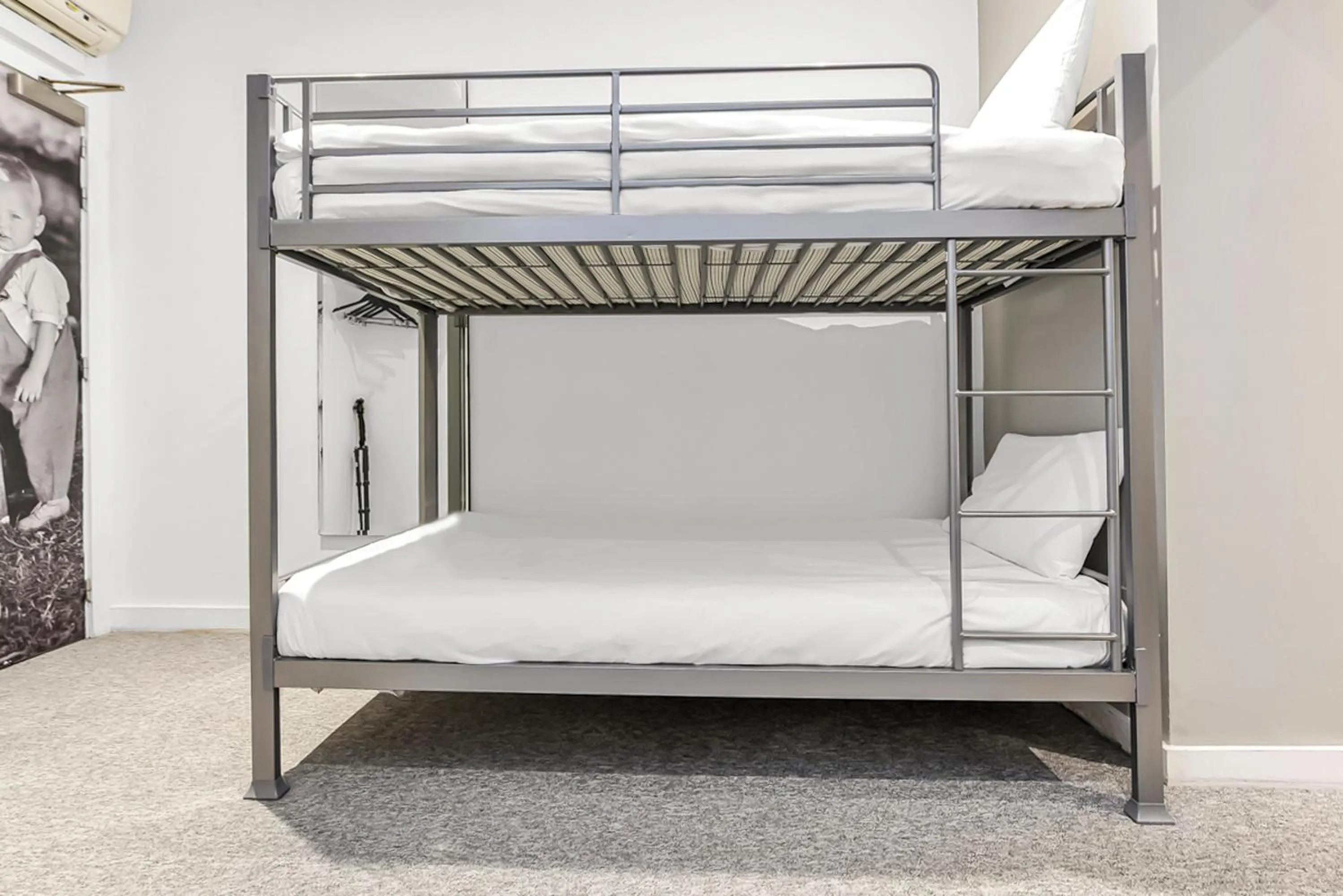 Family, Bed in Heeton Concept Hotel - Kensington London