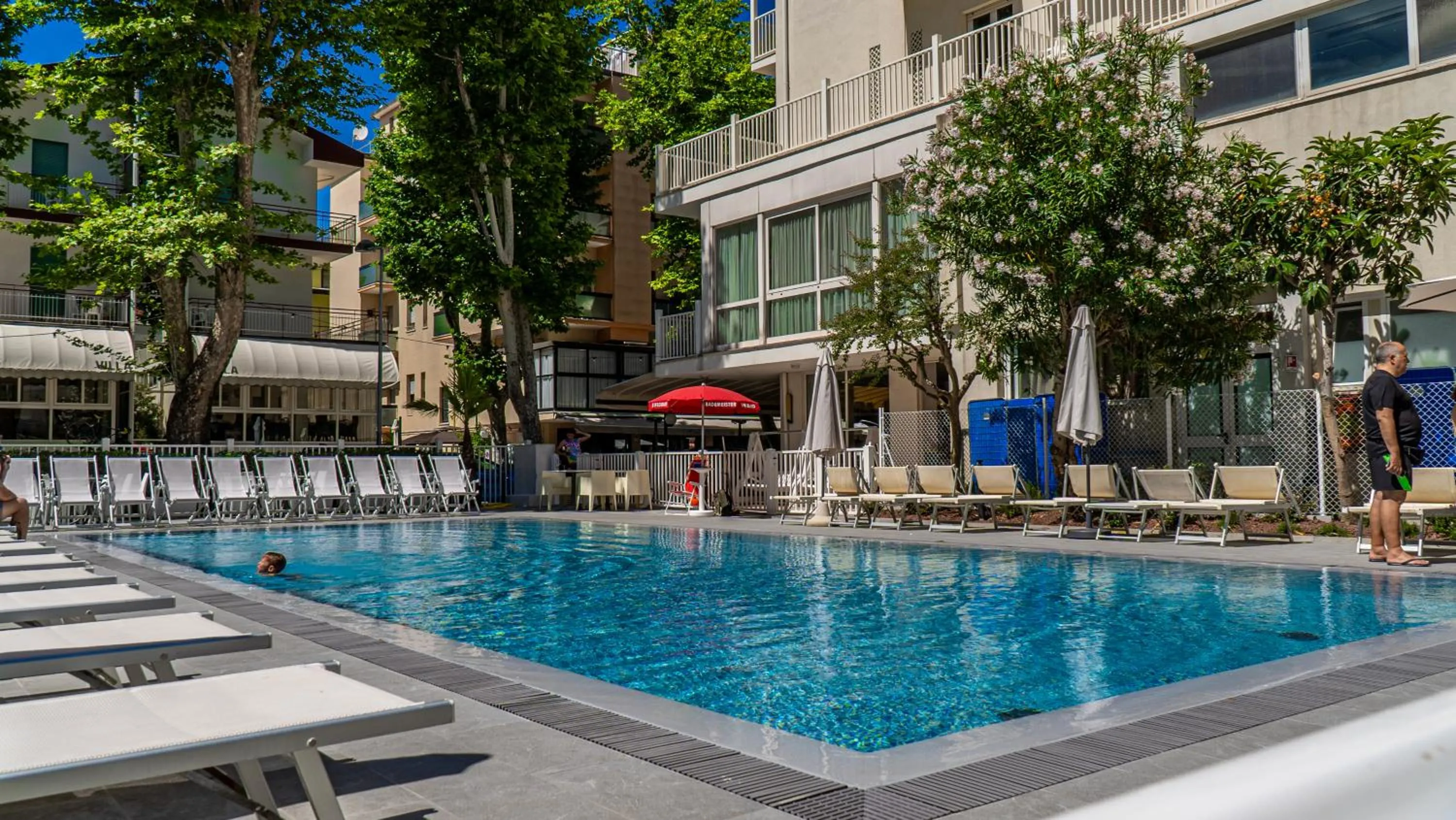 Swimming pool in Hotel Aiglon