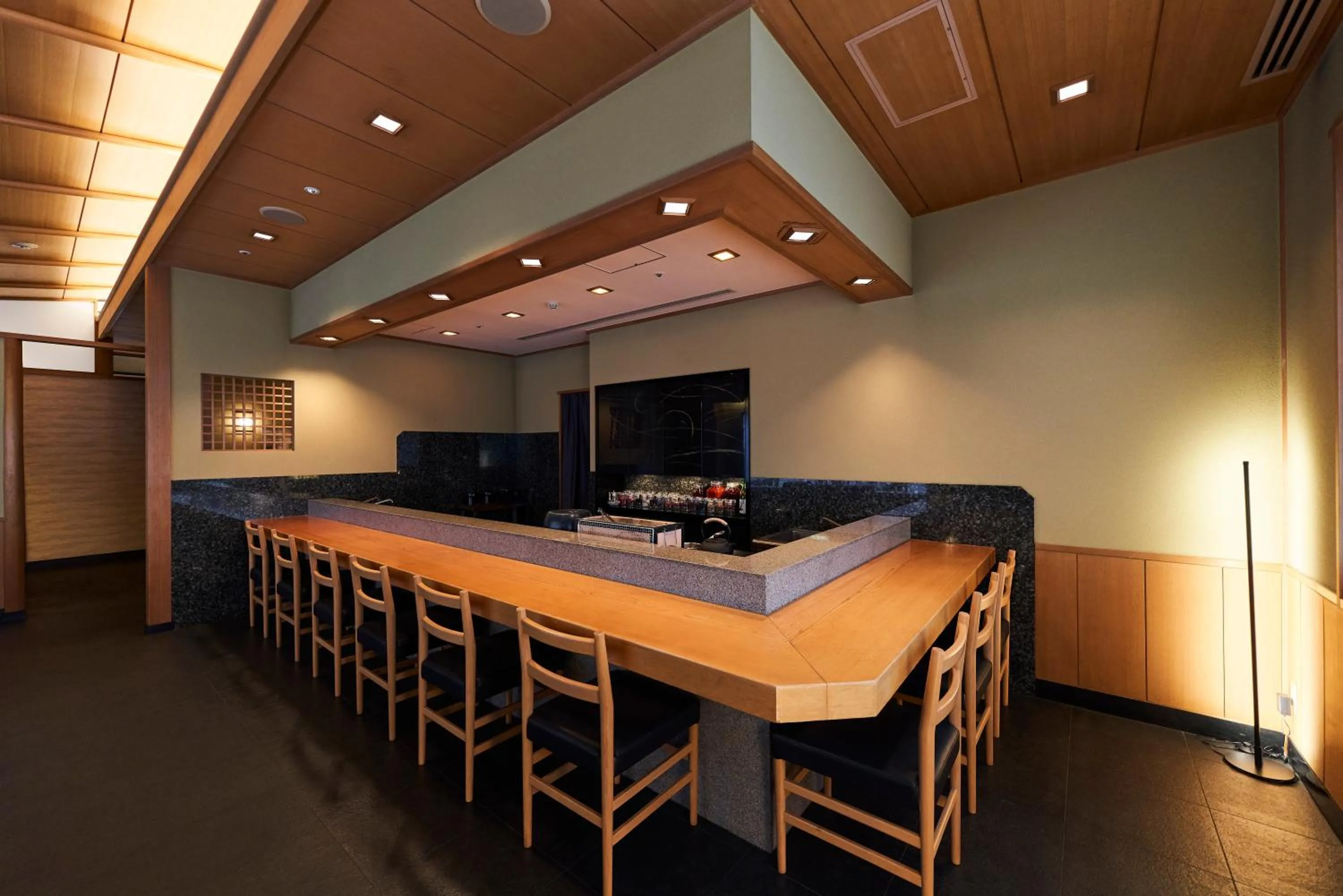 Restaurant/places to eat in Hotel Grand Tiara Minaminagoya