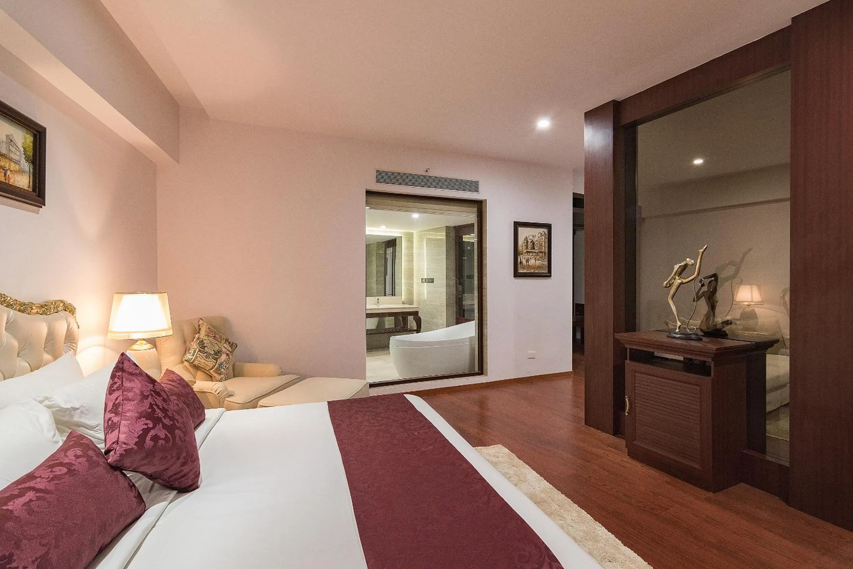 Other, Bed in Park Regis Goa