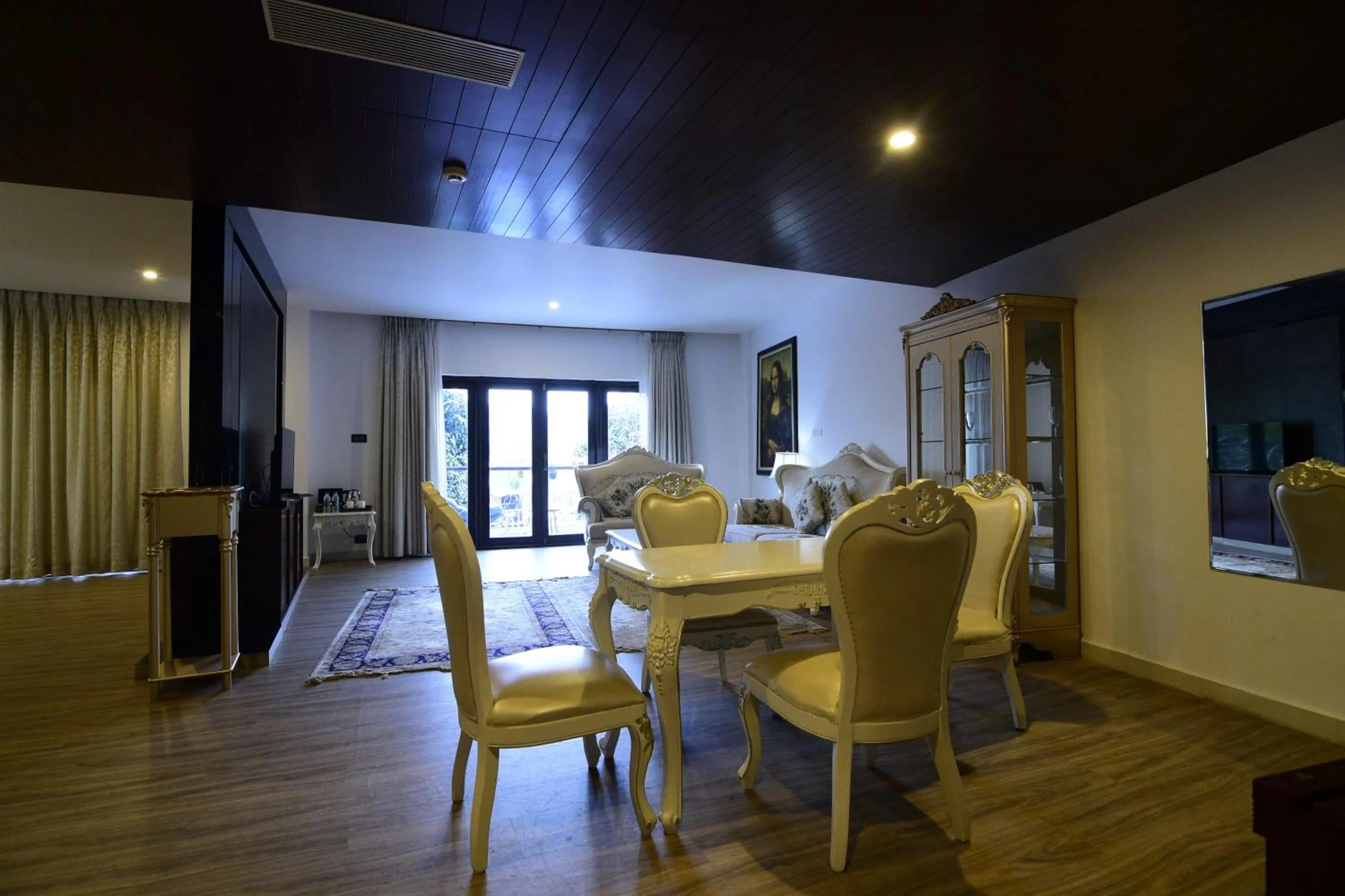 Dining area in Park Regis Goa