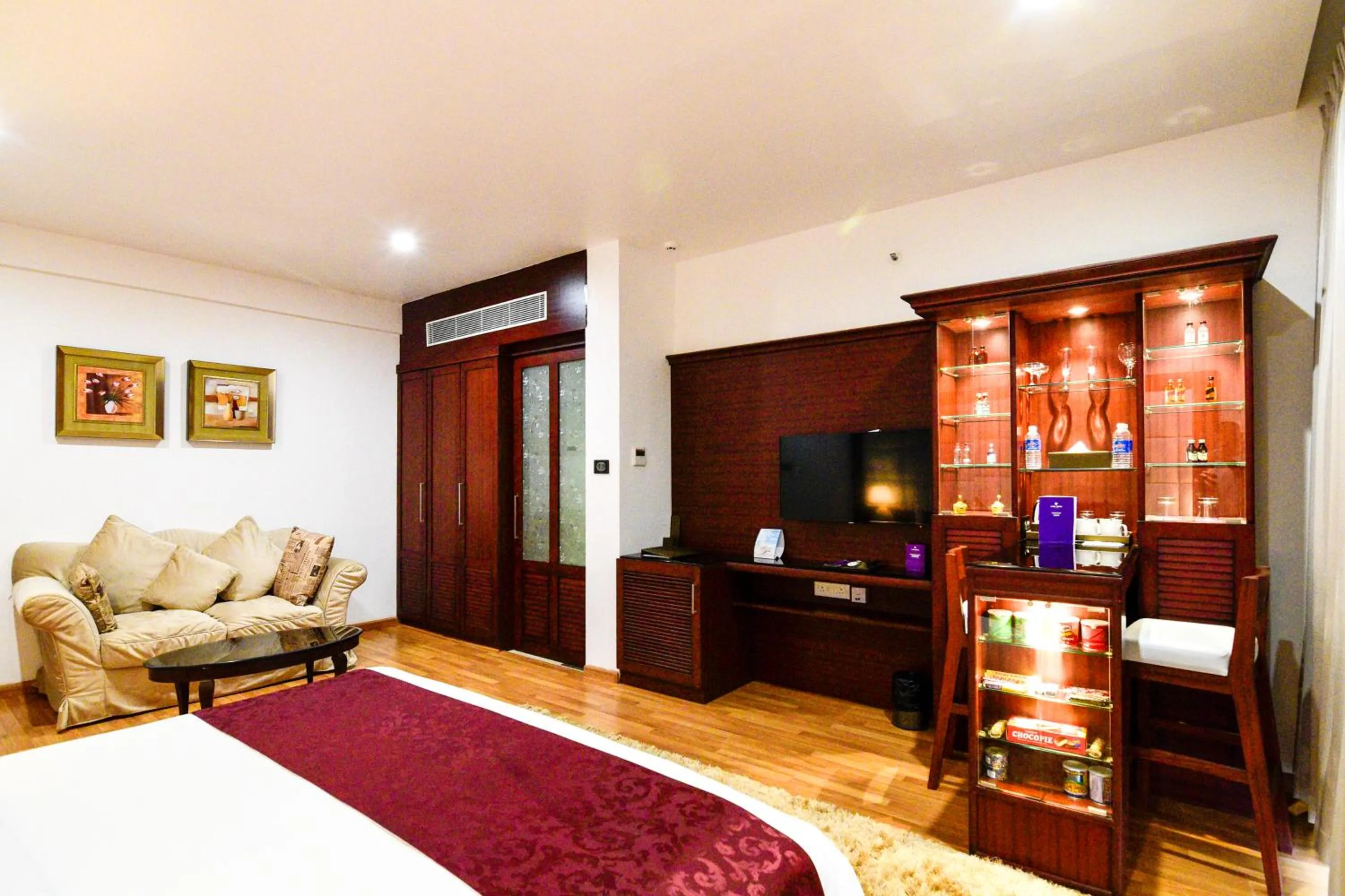 TV and multimedia, Bed in Park Regis Goa