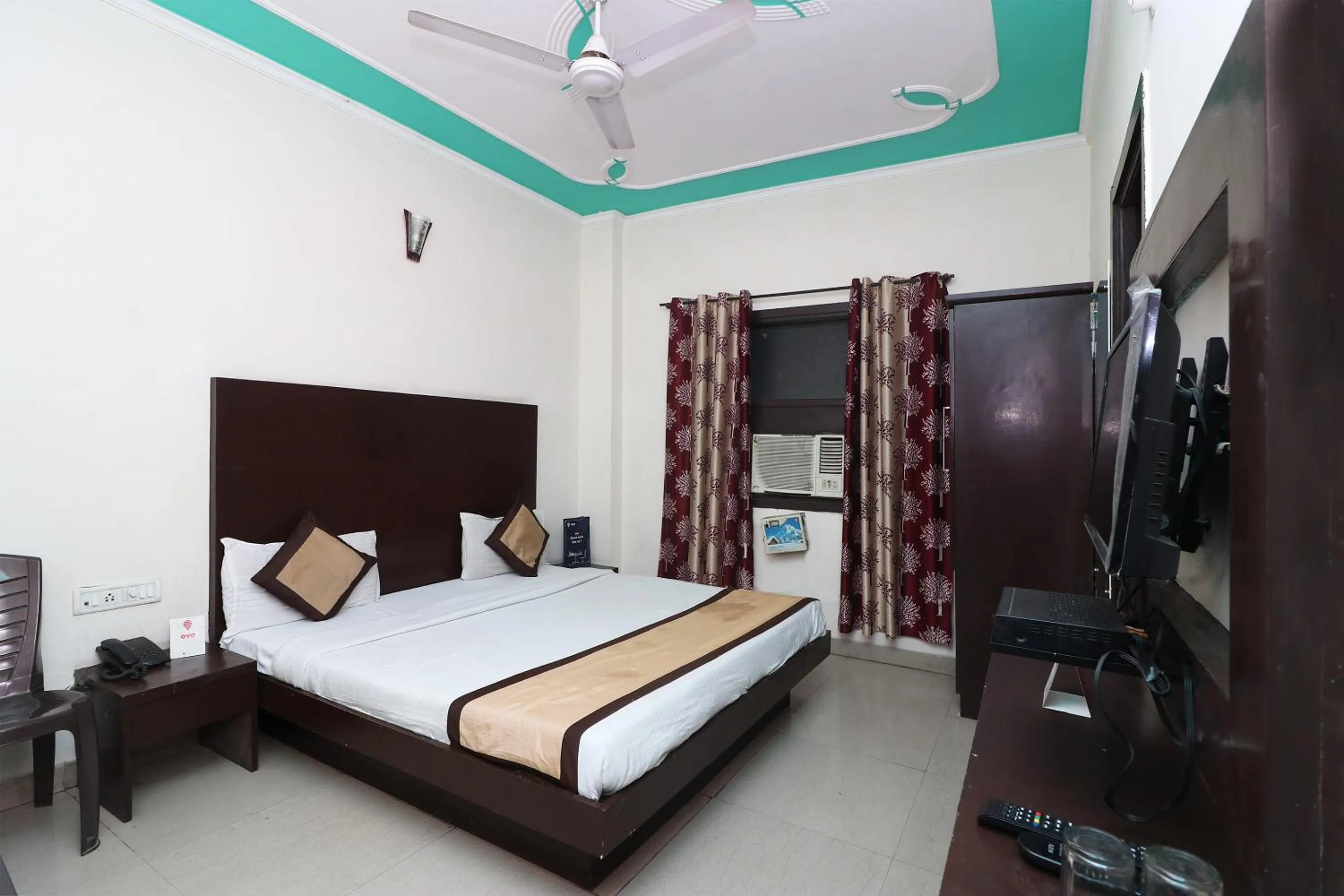 Bedroom, Bed in Hotel O Aura Palace Deluxe