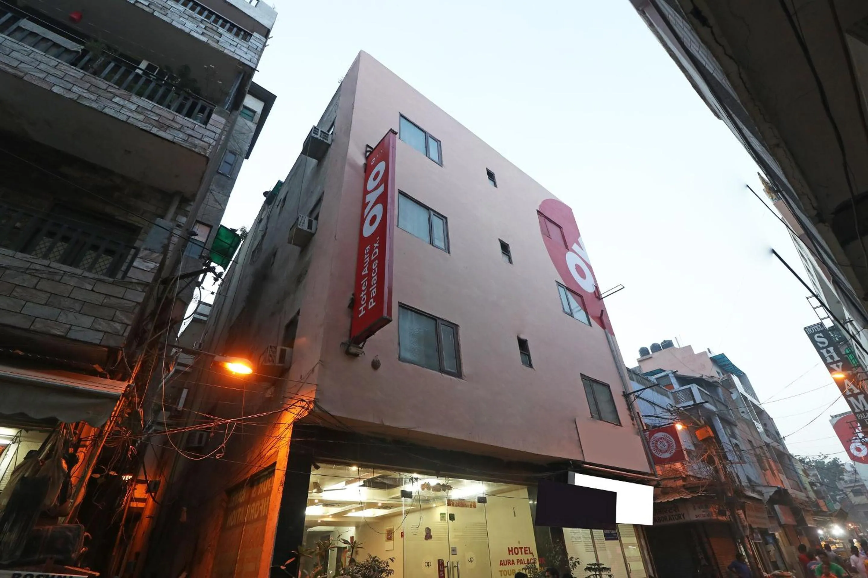 Facade/entrance in Hotel O Aura Palace Deluxe