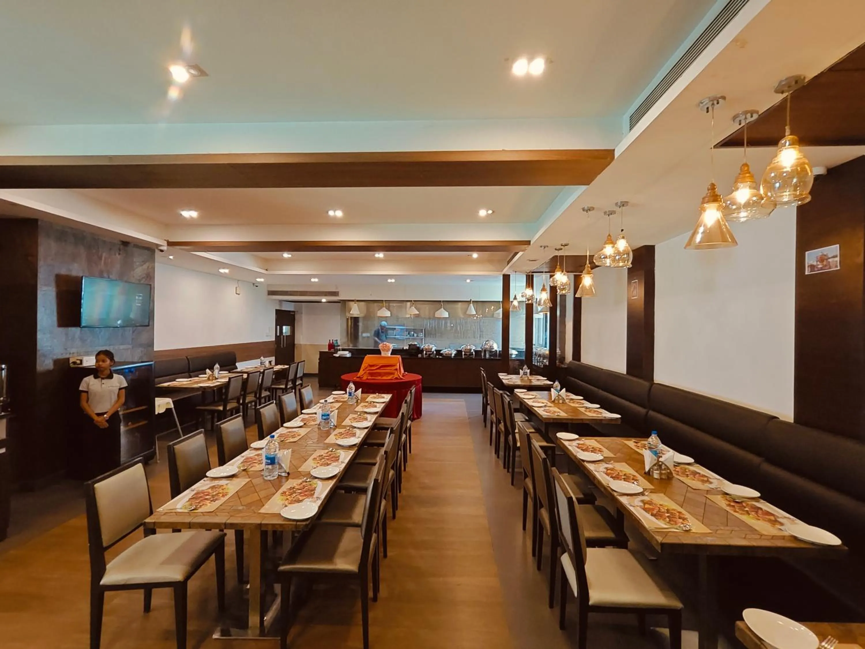 Restaurant/places to eat in Khanna Fiesta - A Bergamont Hotel, Vellore