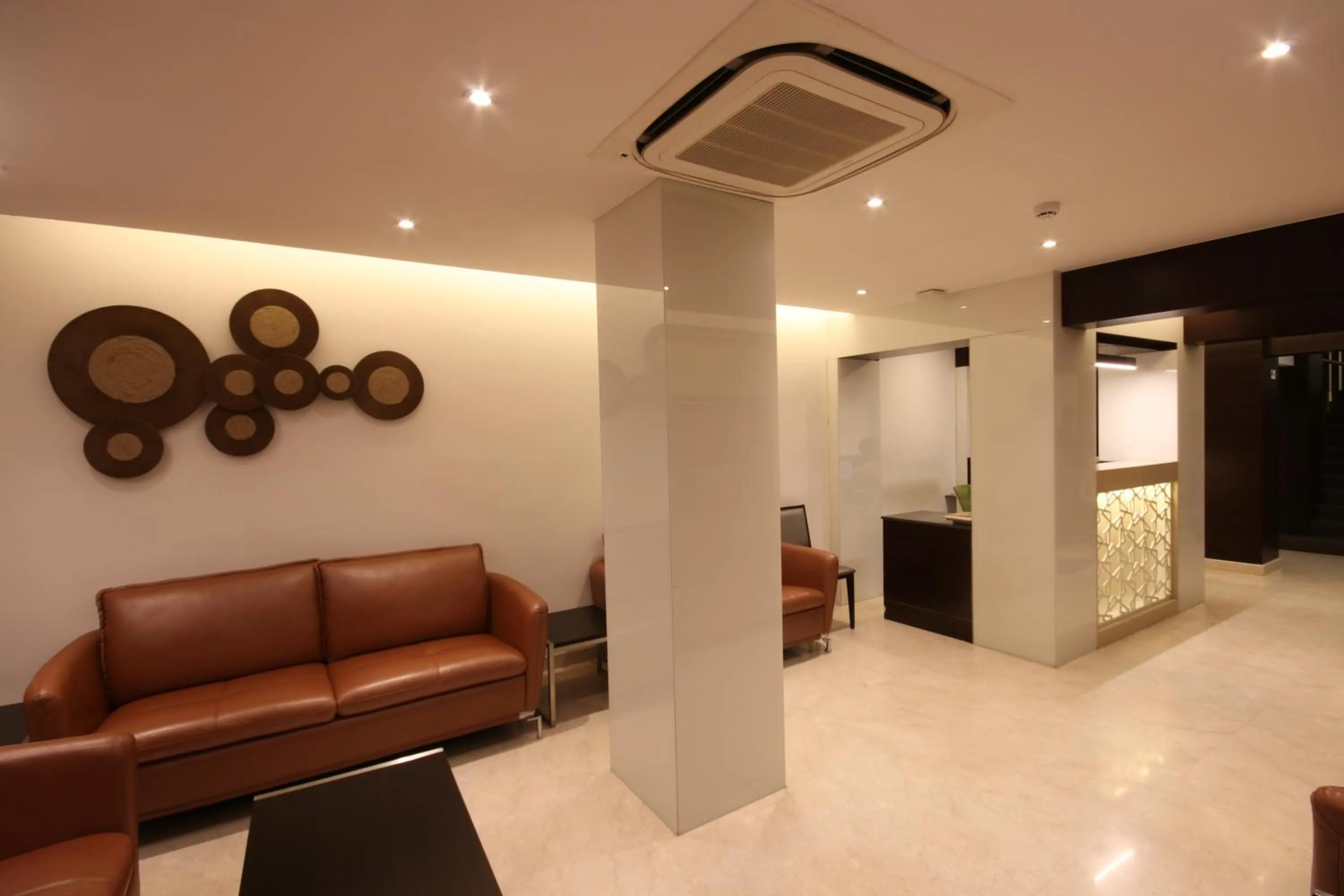 Lobby or reception in Khanna Fiesta - A Bergamont Hotel, Vellore