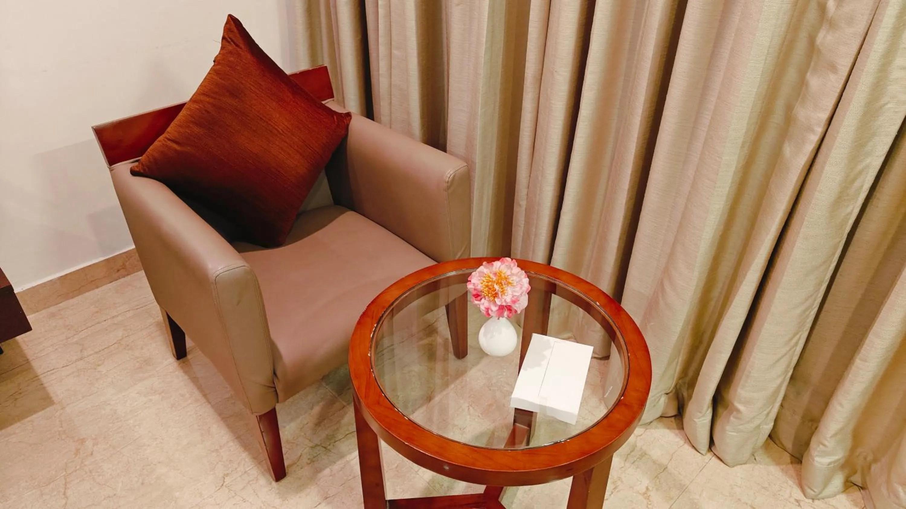 Seating area in Khanna Fiesta - A Bergamont Hotel, Vellore