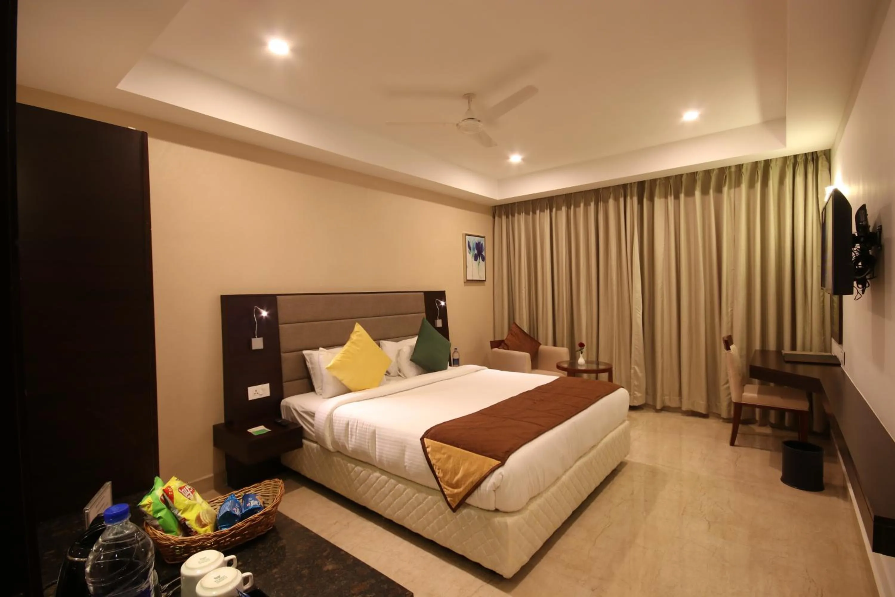 Bed in Khanna Fiesta - A Bergamont Hotel, Vellore