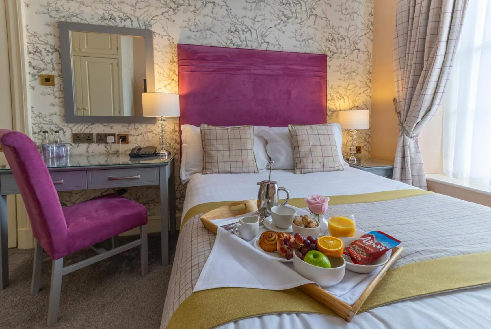 Bedroom, Bed in Hazlewood Castle & Spa