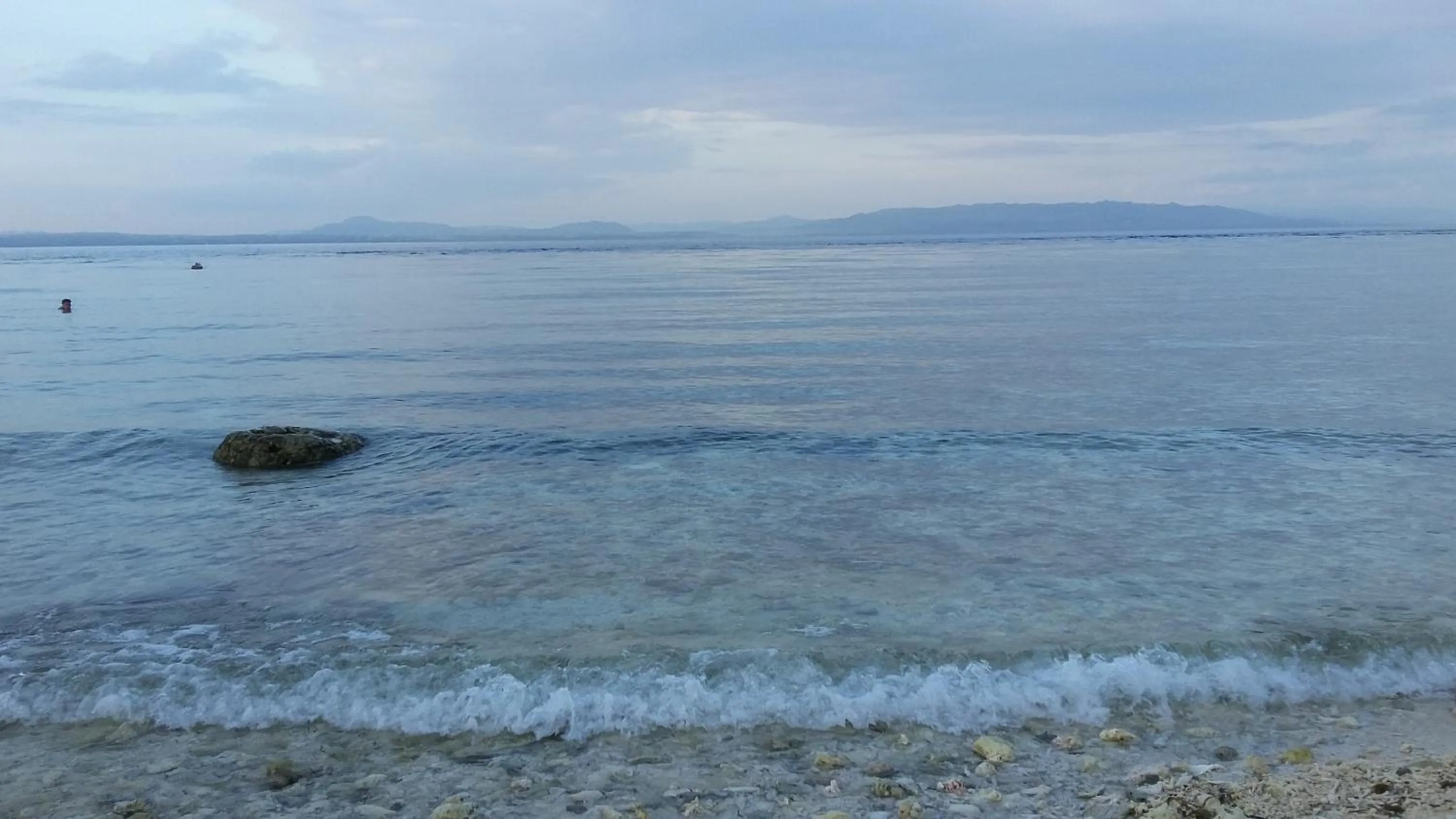 Shirley's Cottage - Pamilacan Island