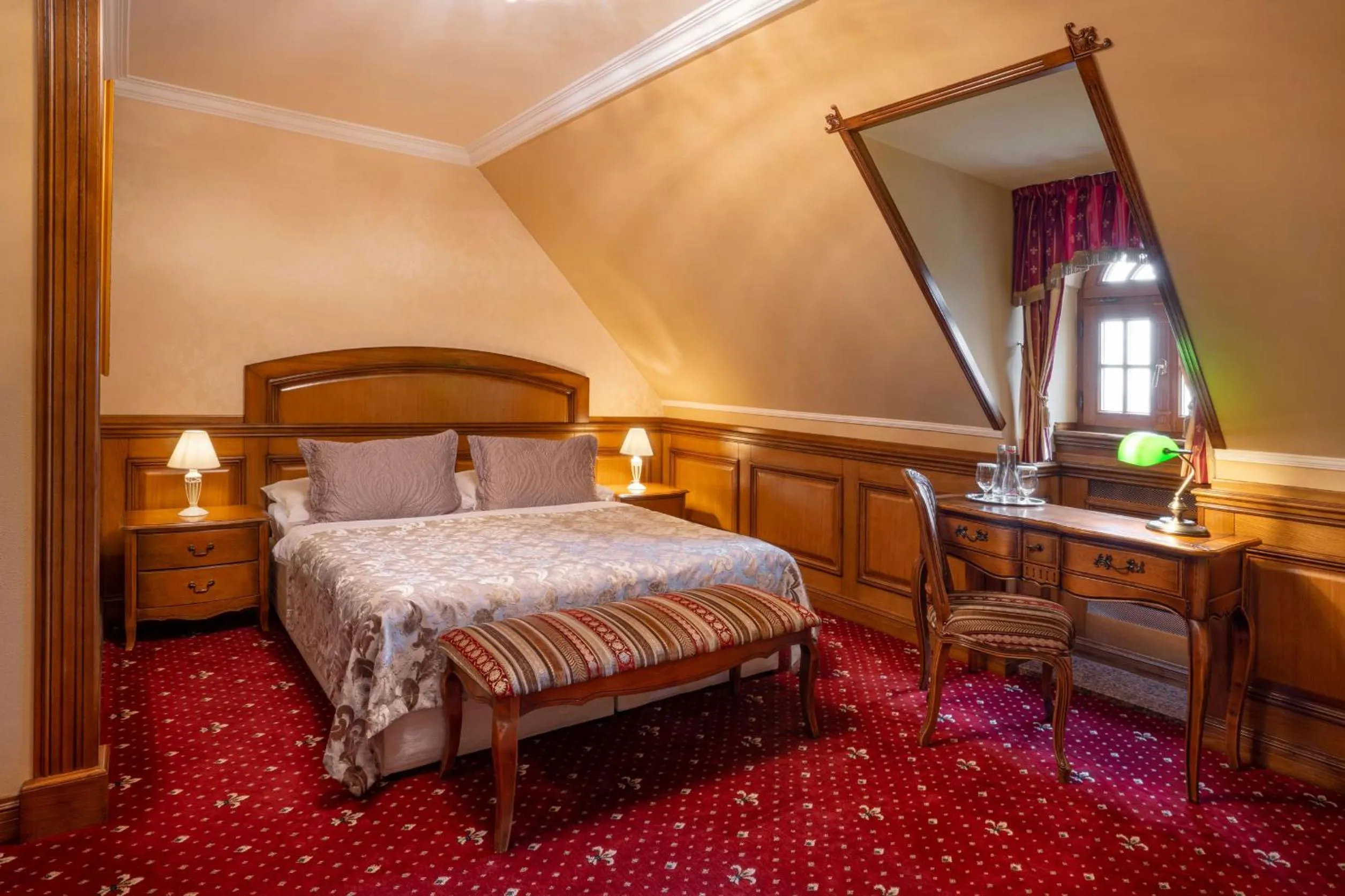 Photo of the whole room, Bed in Galicia Nueva, castle hotel