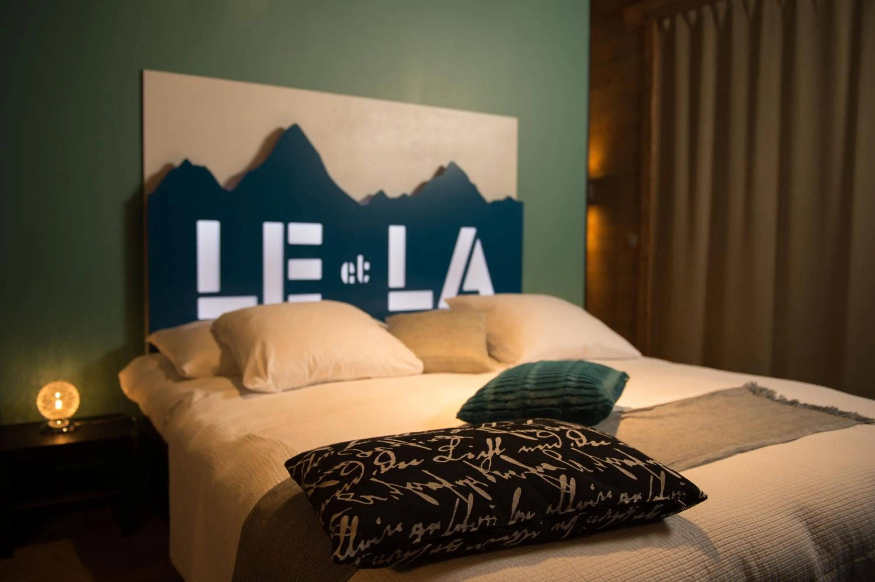 Photo of the whole room in Les Mazots de la Source & Spa