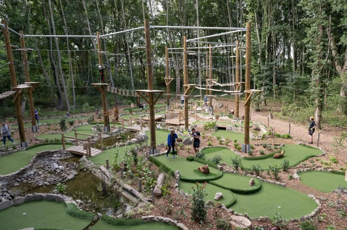 Spring in Holiday Inn Corby Kettering A43 by IHG