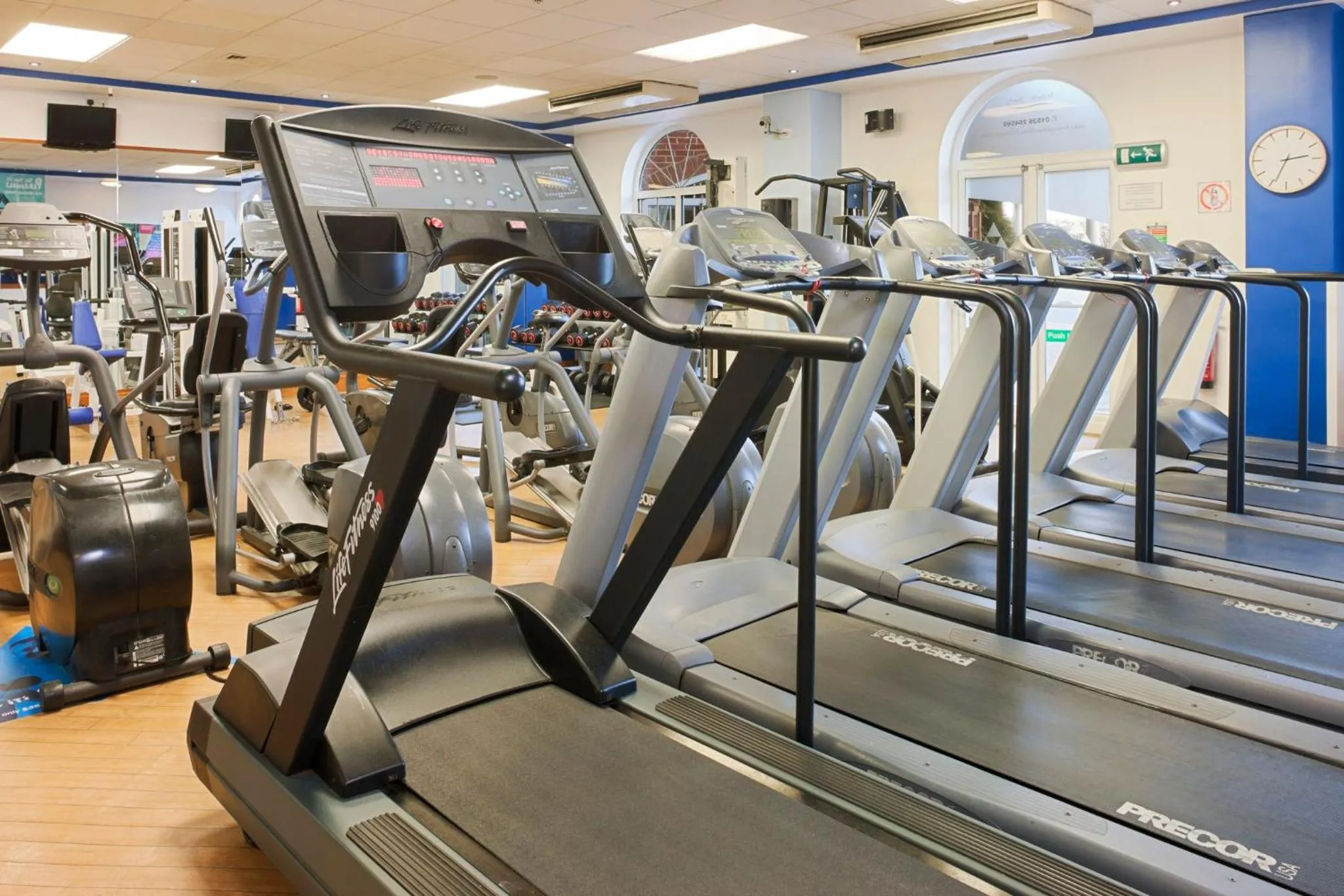 Spa and wellness centre/facilities in Holiday Inn Corby Kettering A43 by IHG