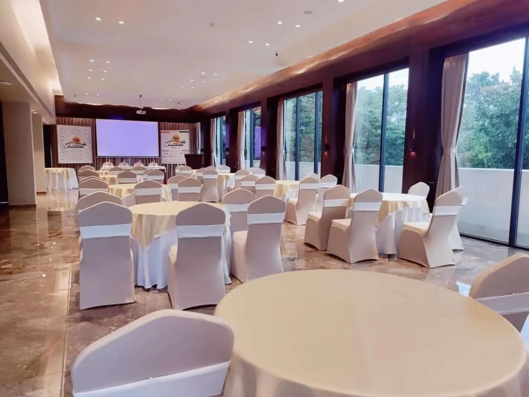 Meeting/conference room in Sea Shell Coral Cove