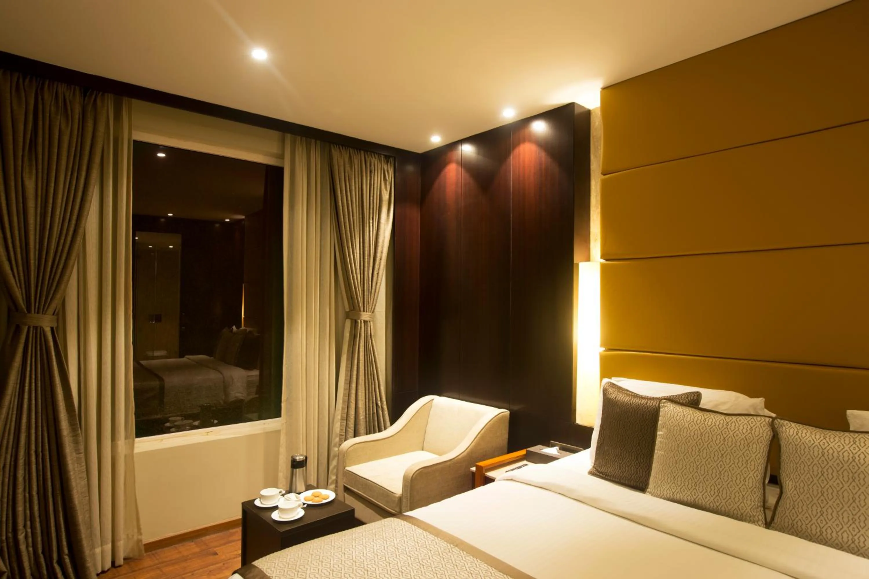 Bedroom, Bed in Sea Shell Coral Cove