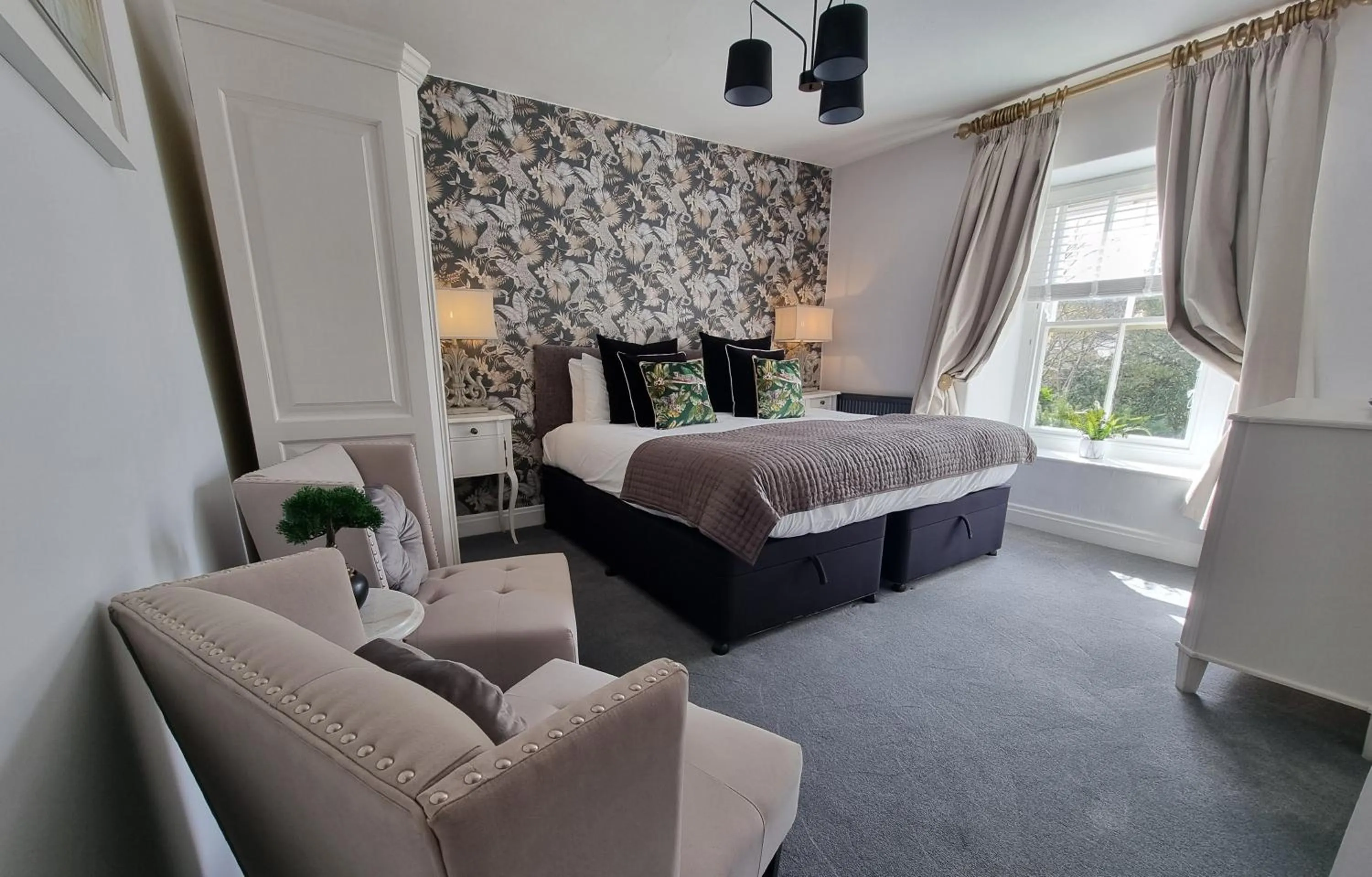 Bed in The Mount Pleasant Hotel