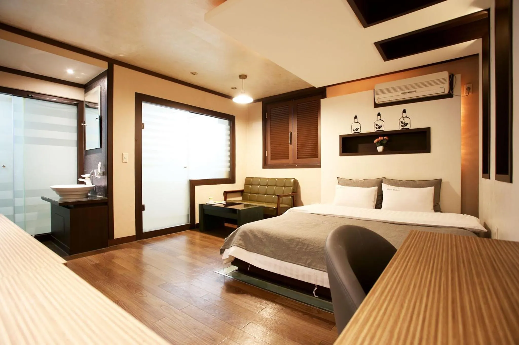 Room Photo in Mate Hotel