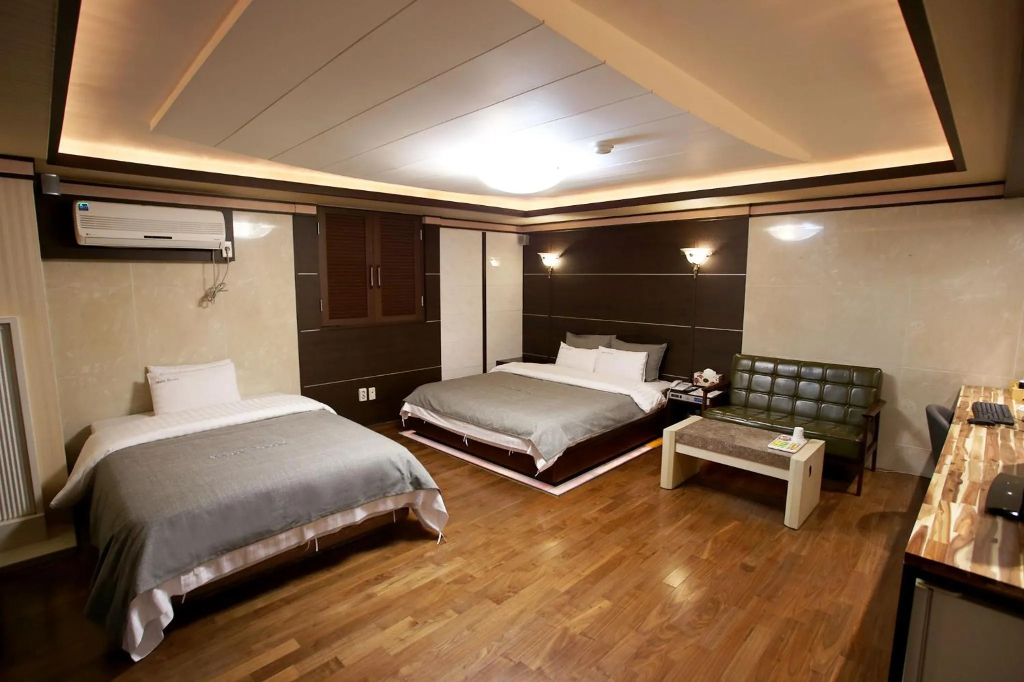 Room Photo in Mate Hotel