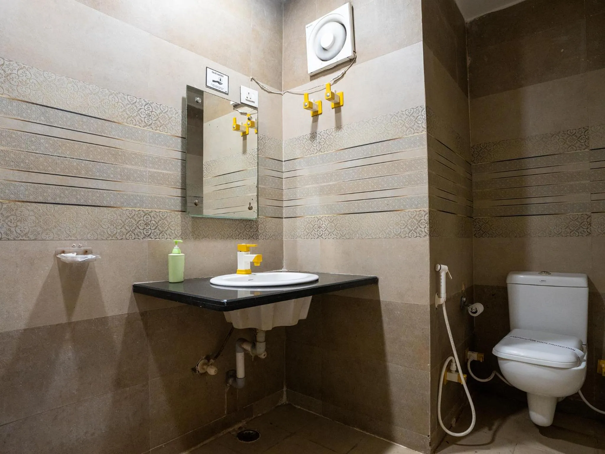 Bathroom in Moustache Agra